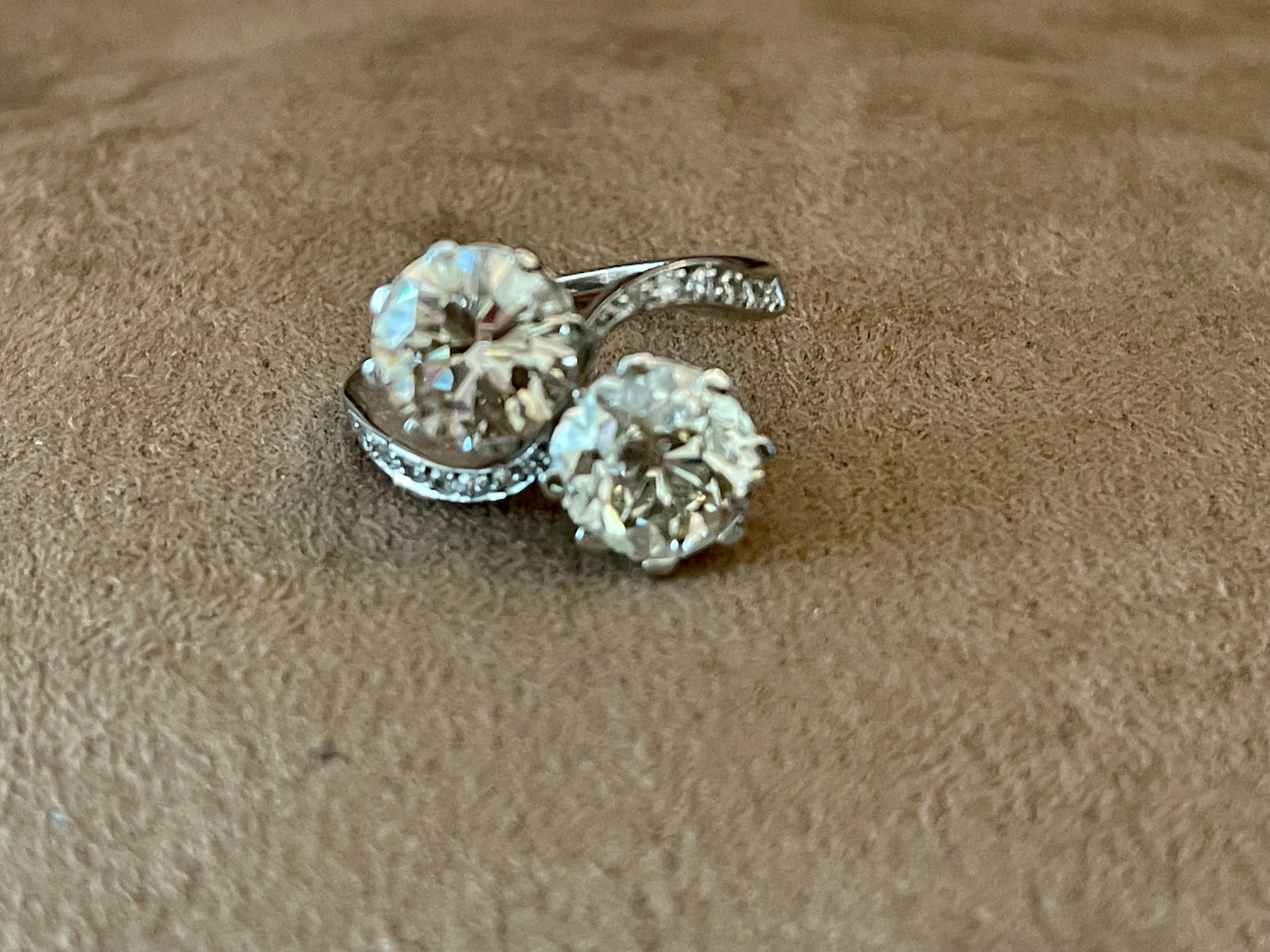 18 K White Gold Toi Et Moi Diamond Ring 3.33 Carat, 2.52 Carat In Good Condition For Sale In Zurich, Zollstrasse