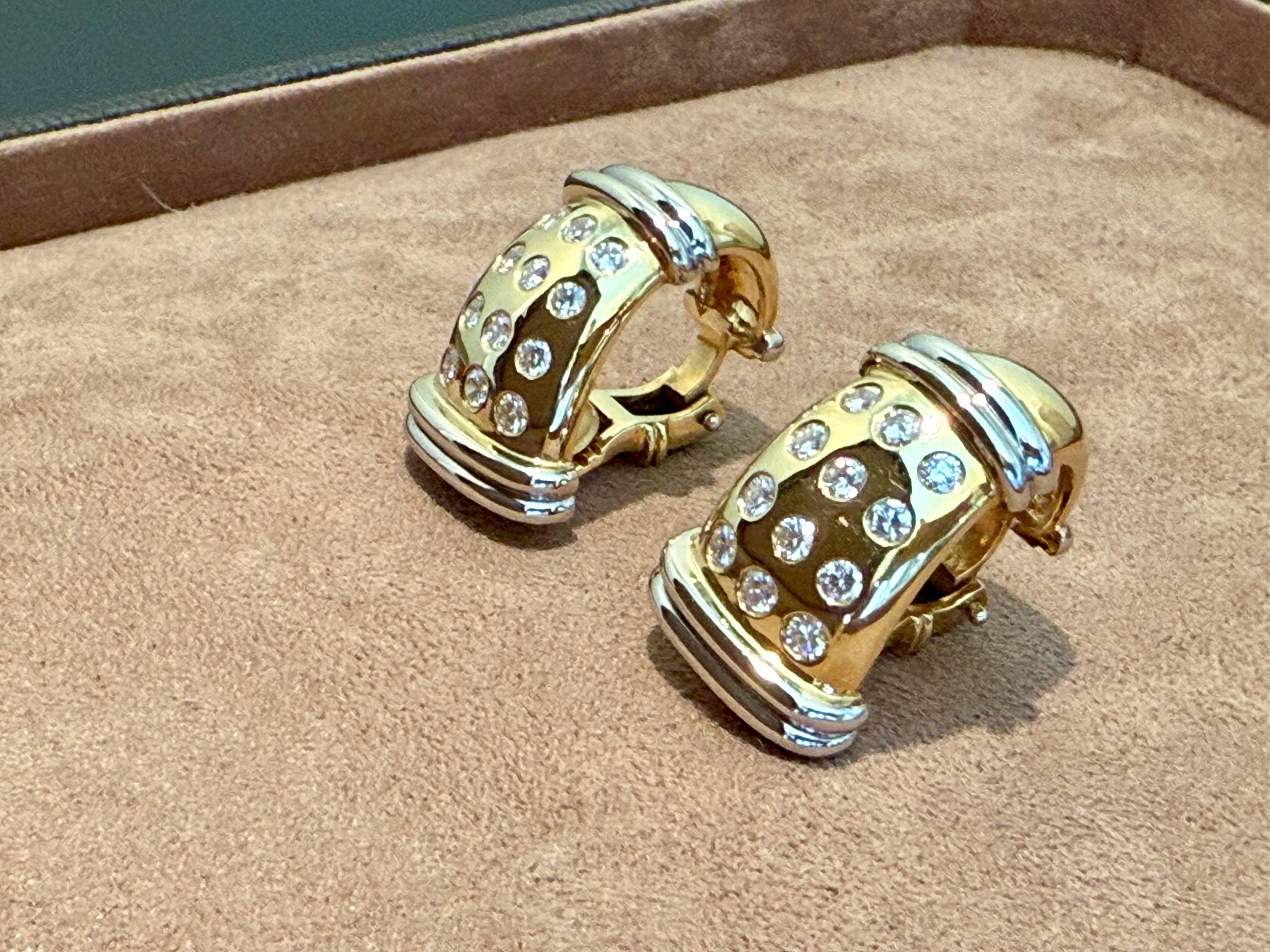 Ohrringe aus 18 K Weißgelbgold mit Diamanten und zweifarbigem Gold zum Anstecken Damen im Angebot