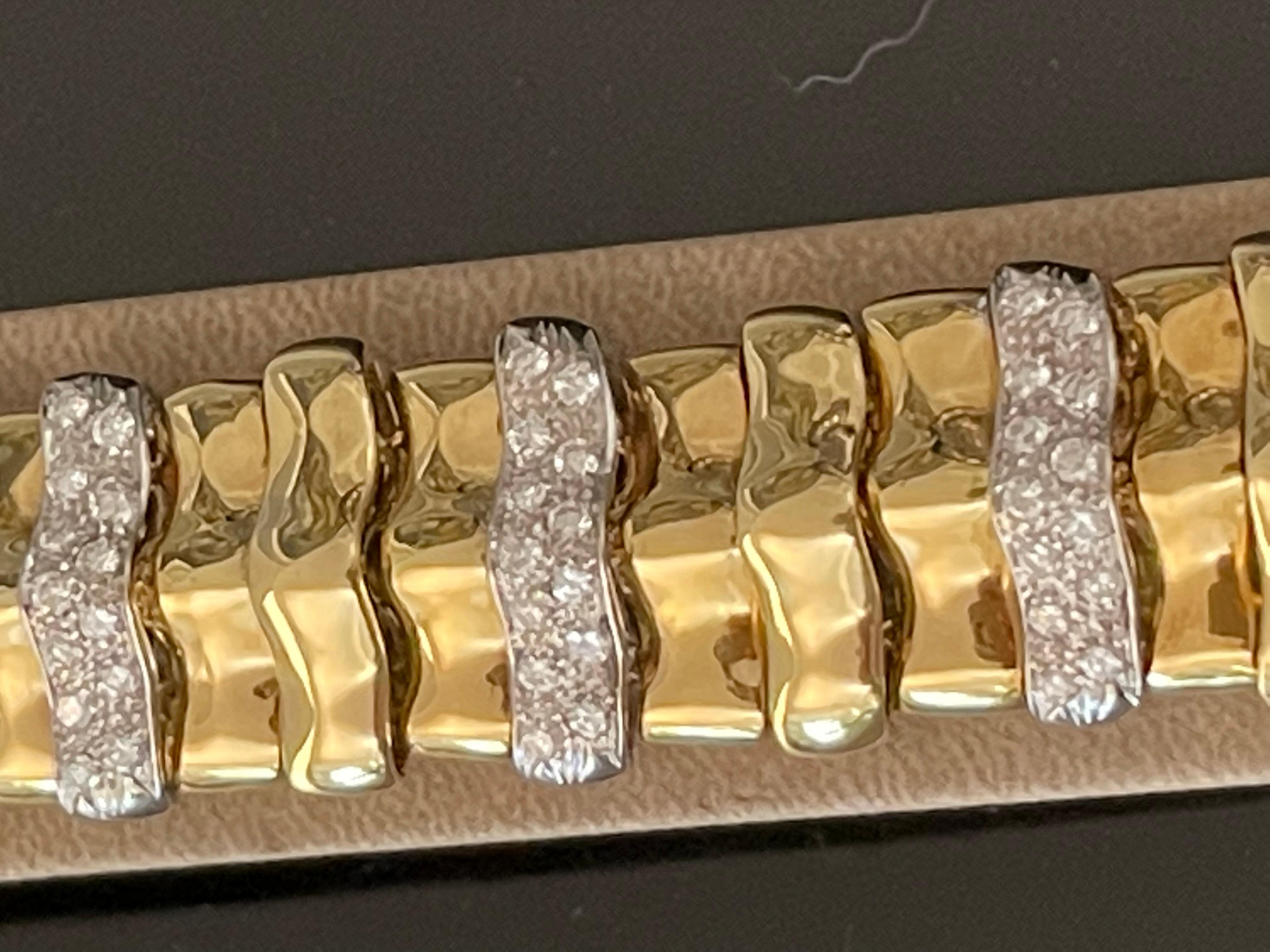 18 K Yellow and White Gold Vintage Bracelet with Diamonds For Sale 8