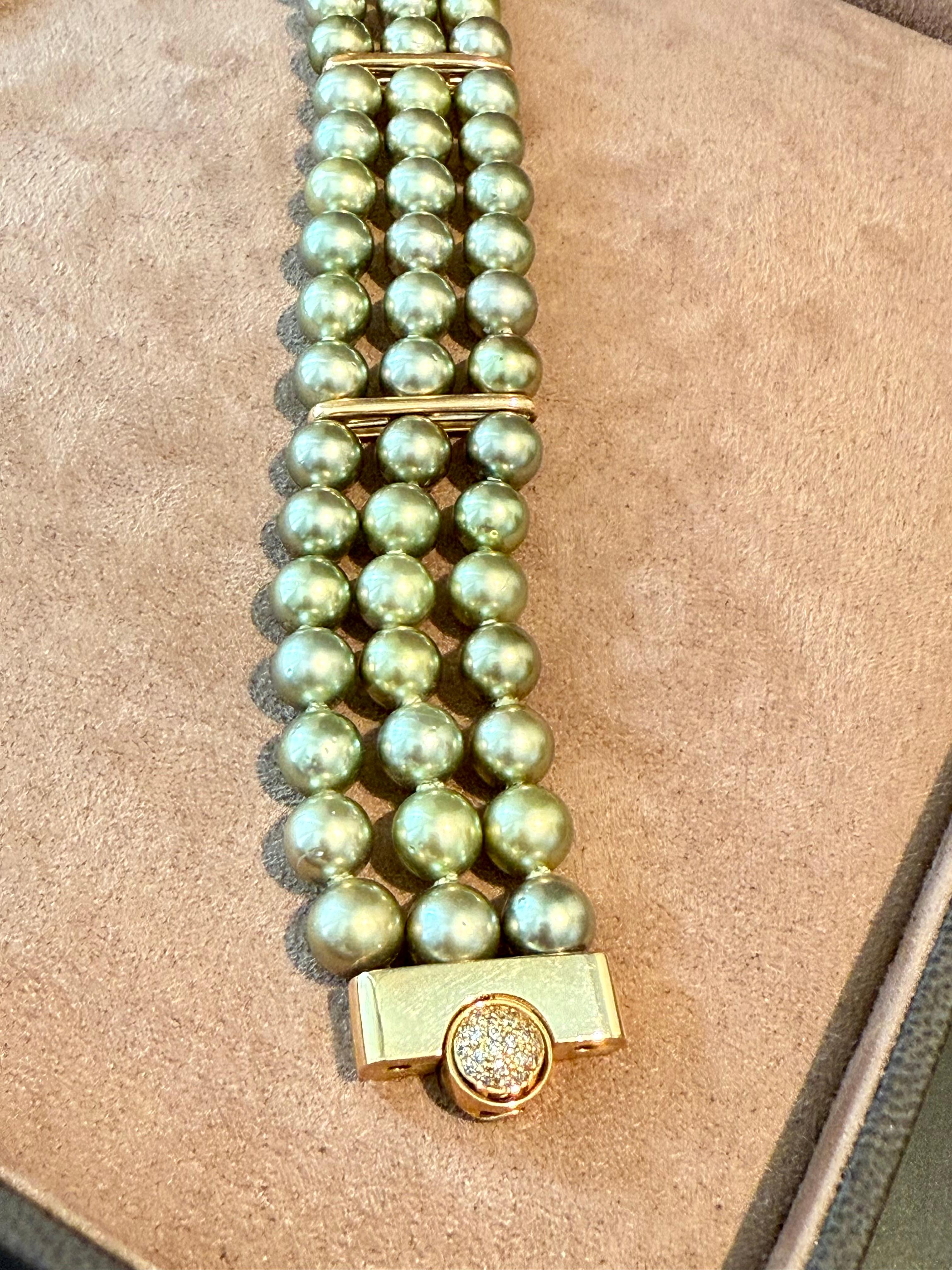 Women's 18 K yellow Gold 3 row Pistachio green Tahitinan Pearl Diamond Bracelet For Sale