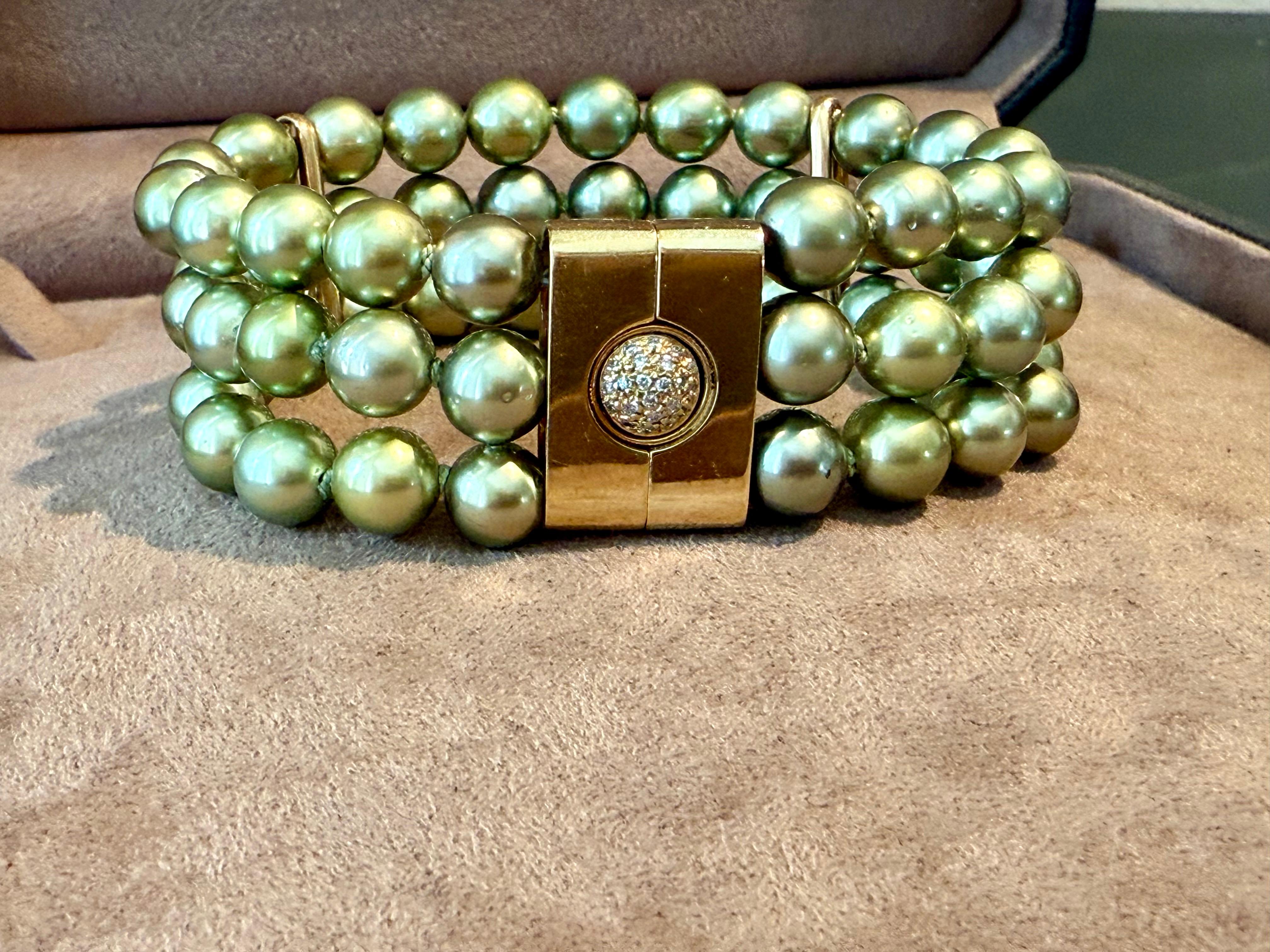 18 K yellow Gold 3 row Pistachio green Tahitinan Pearl Diamond Bracelet For Sale 2