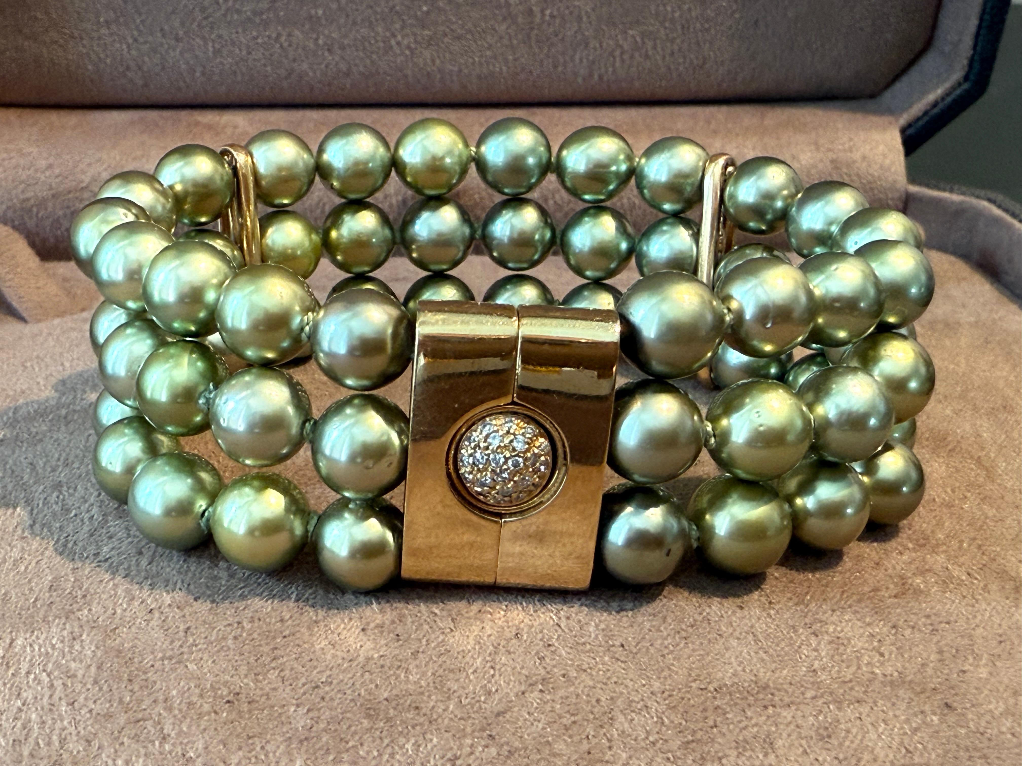18 K yellow Gold 3 row Pistachio green Tahitinan Pearl Diamond Bracelet For Sale 3