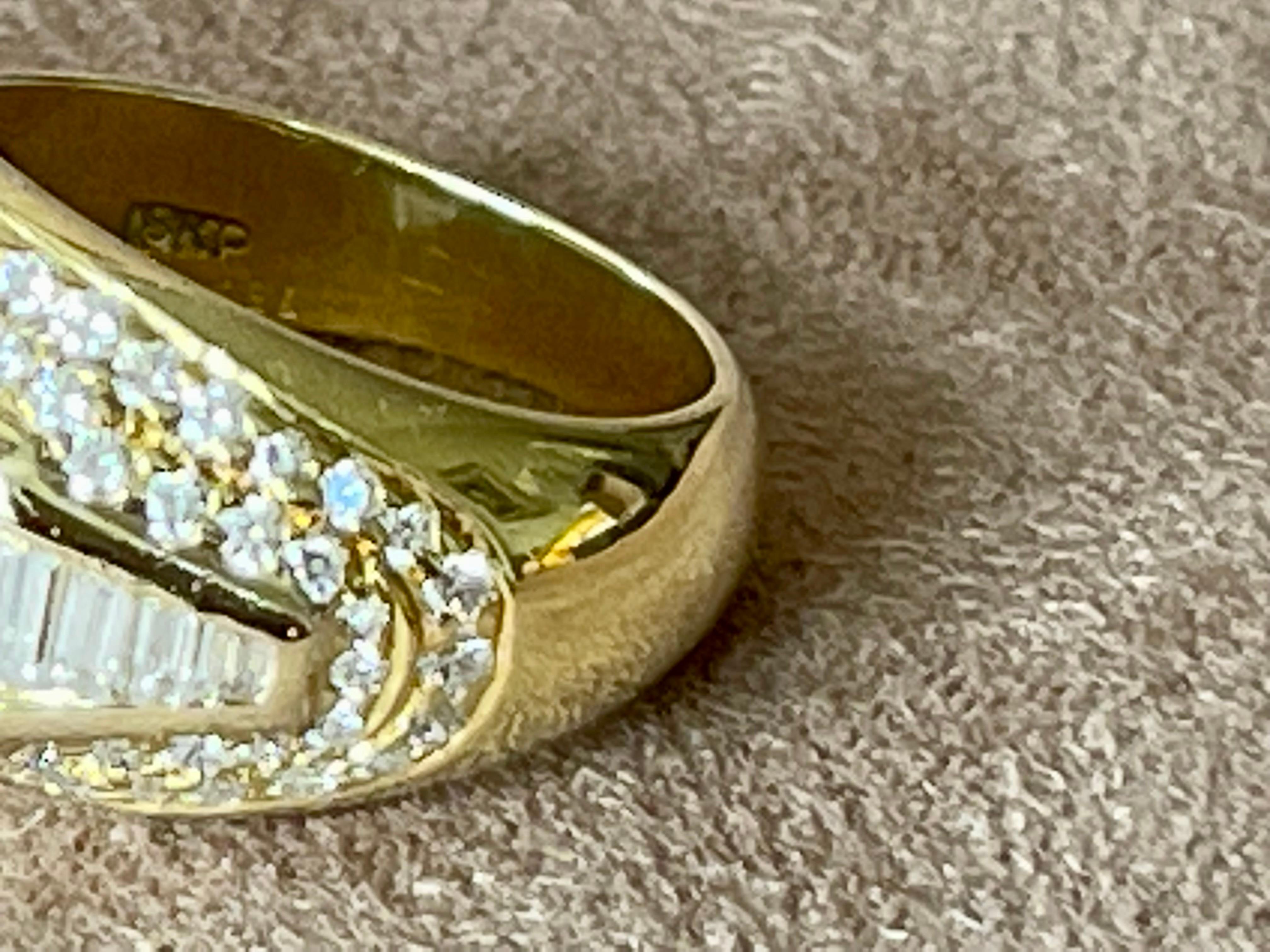 Contemporary 18 K Yellow Gold Band Ring Baguettes & Diamonds For Sale