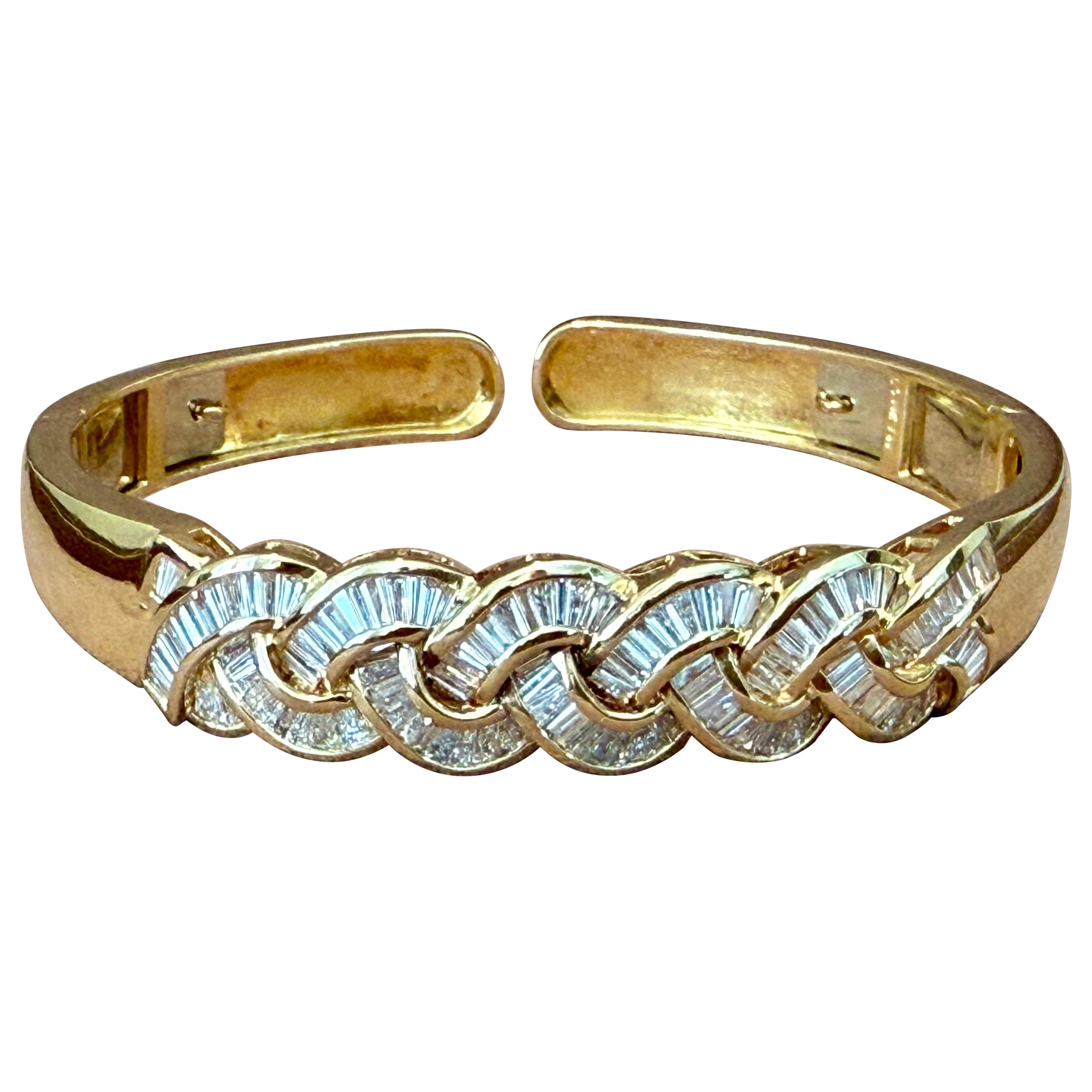18 K yellow Gold bangle Baguette Diamonds 1980's