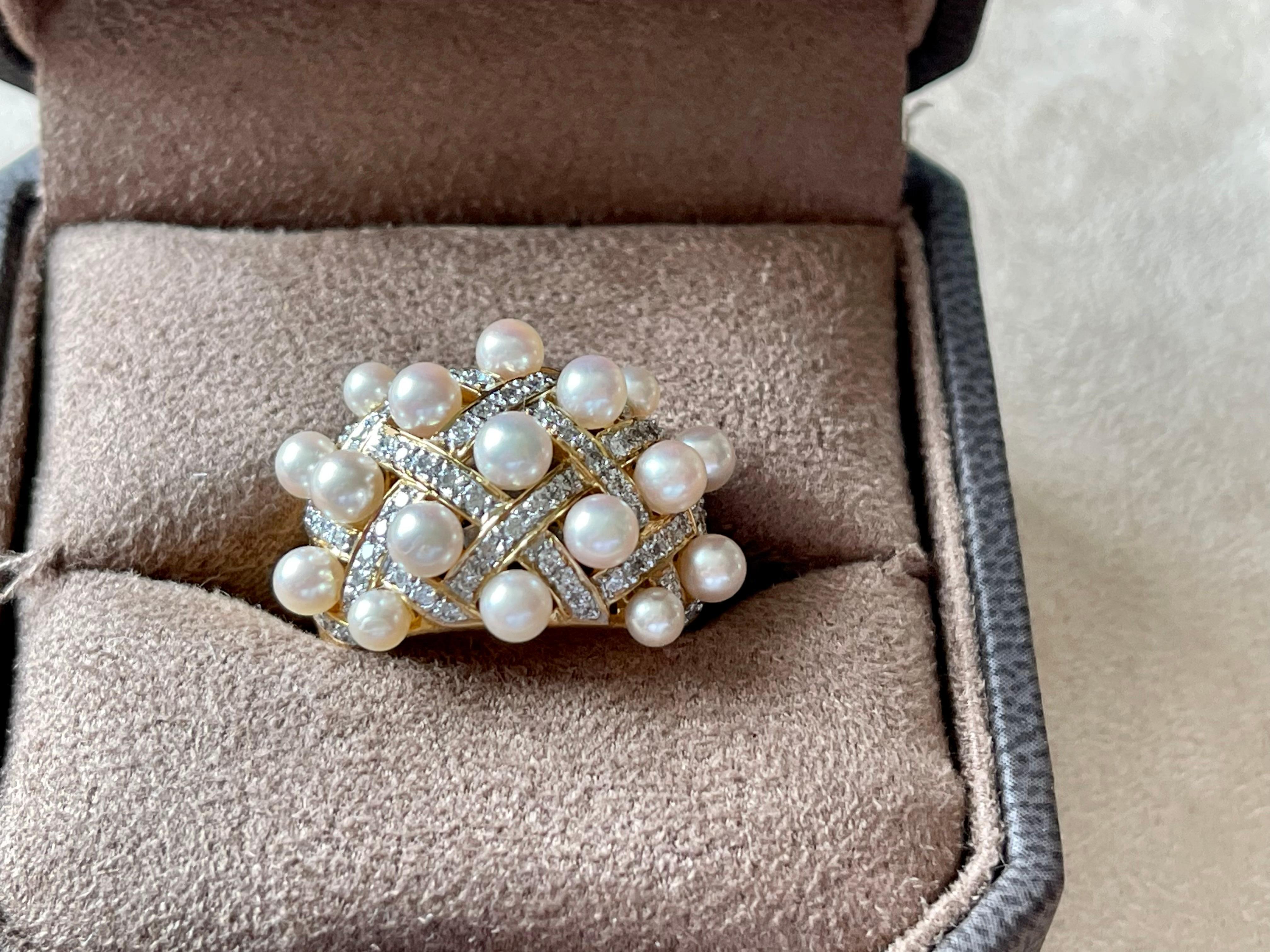 Women's or Men's 18 K Yellow Gold Cultured Pearl Diamonds Ring For Sale
