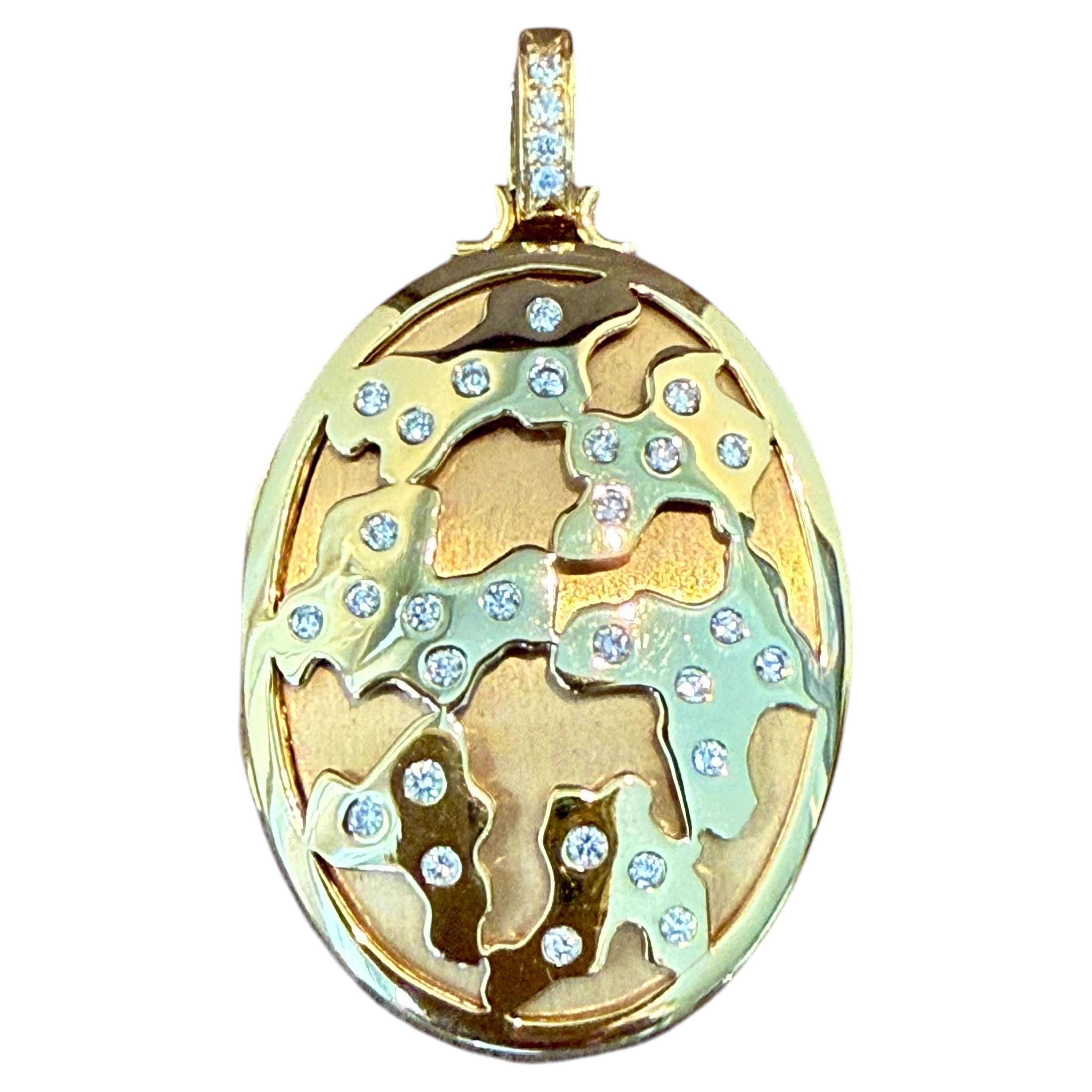 18 K yellow Gold locket Pendant/Medaillon Diamonds