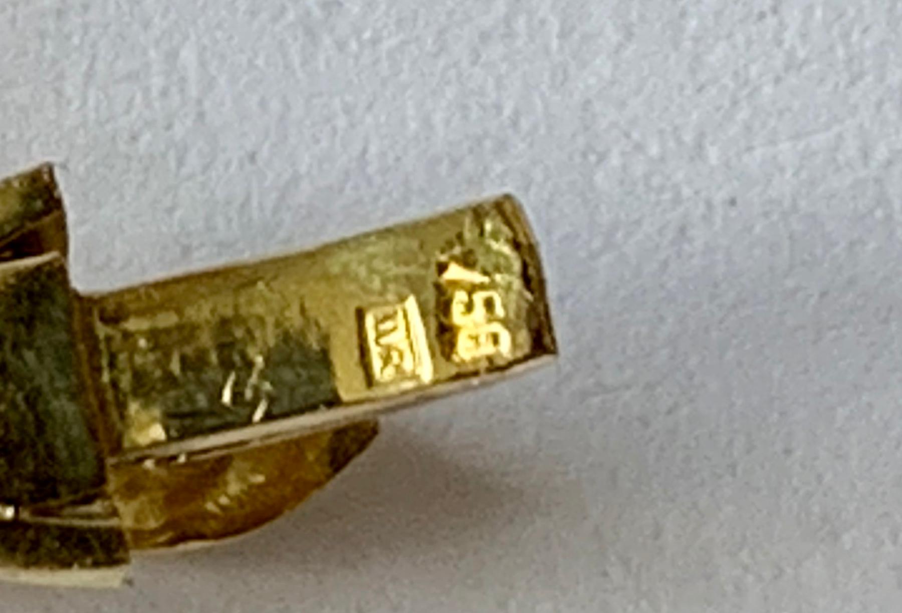 Collier rétro en or jaune 18 carats avec motif de feuille en diamants fantaisie Pour femmes en vente