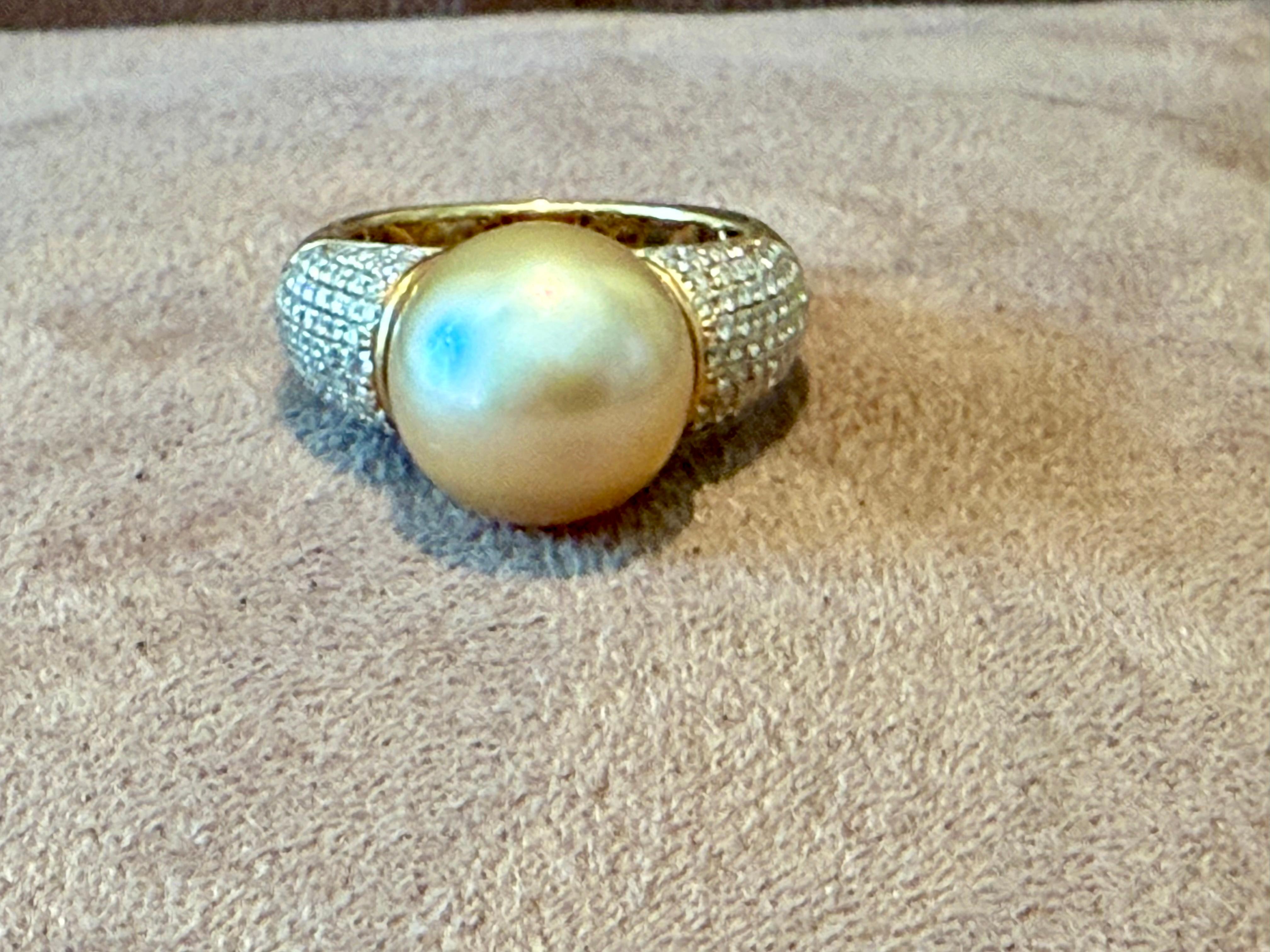 Anillo de oro amarillo de 18 K perla dorada del Mar del Sur Diamante Contemporáneo en venta