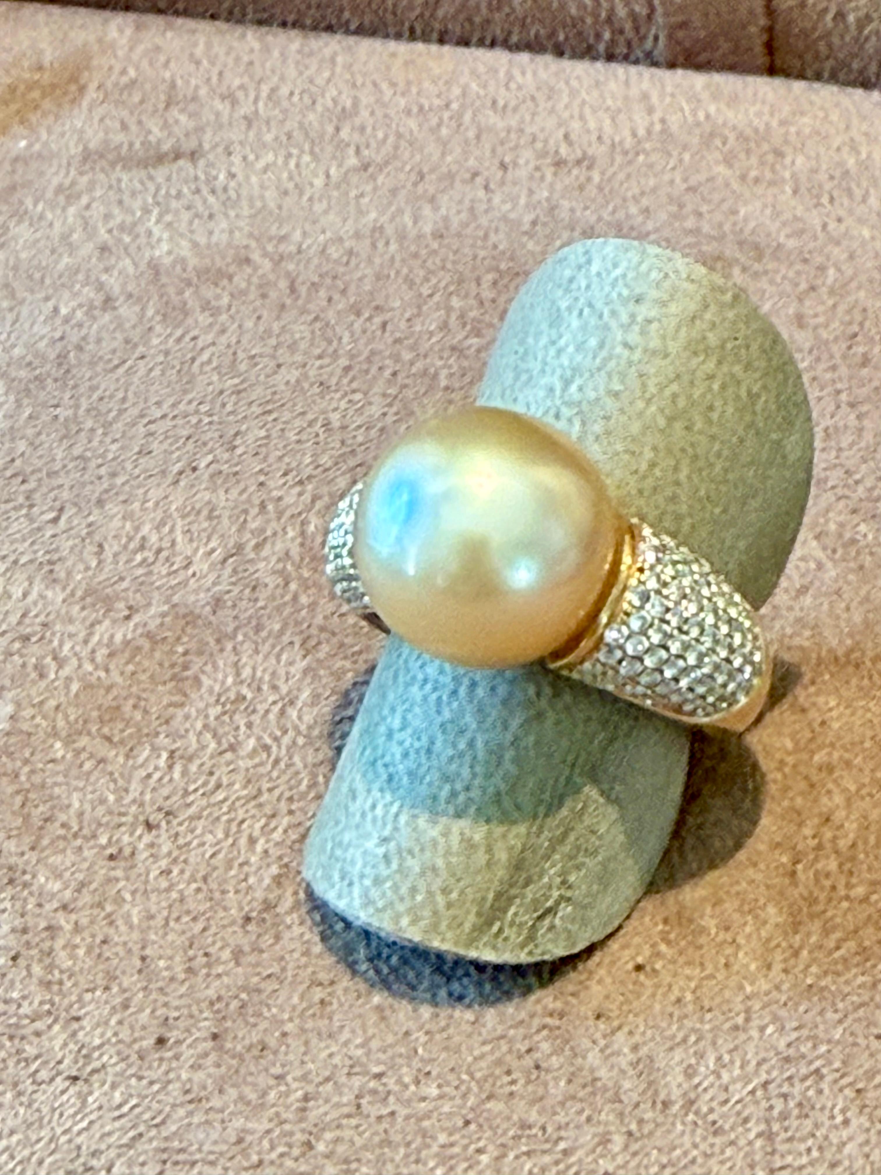 Femenino o masculino Anillo de oro amarillo de 18 K perla dorada del Mar del Sur Diamante en venta