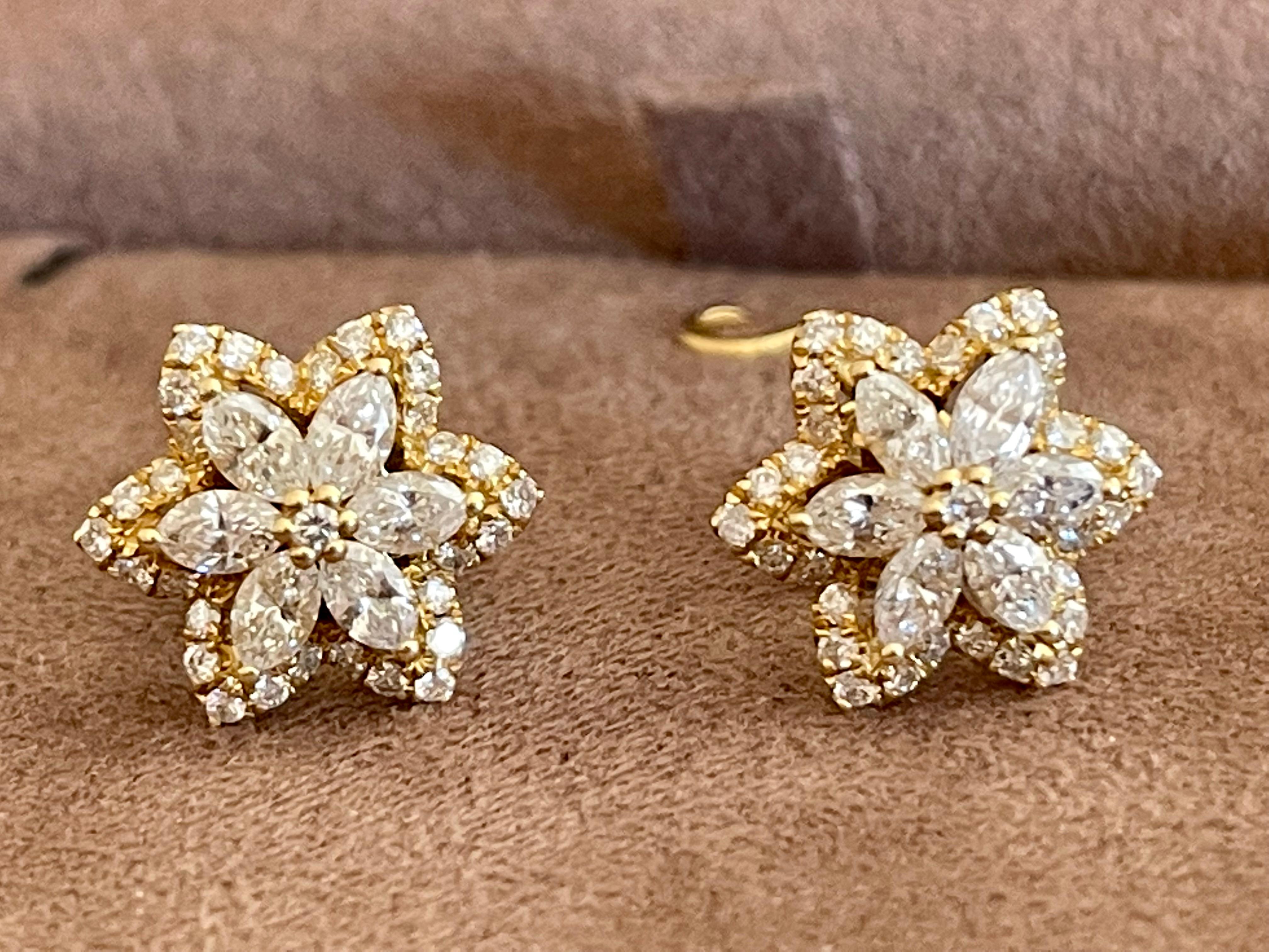 Marquise Cut 18 K Yellow Gold Star Sahped Earstuds Diamonds Marquise