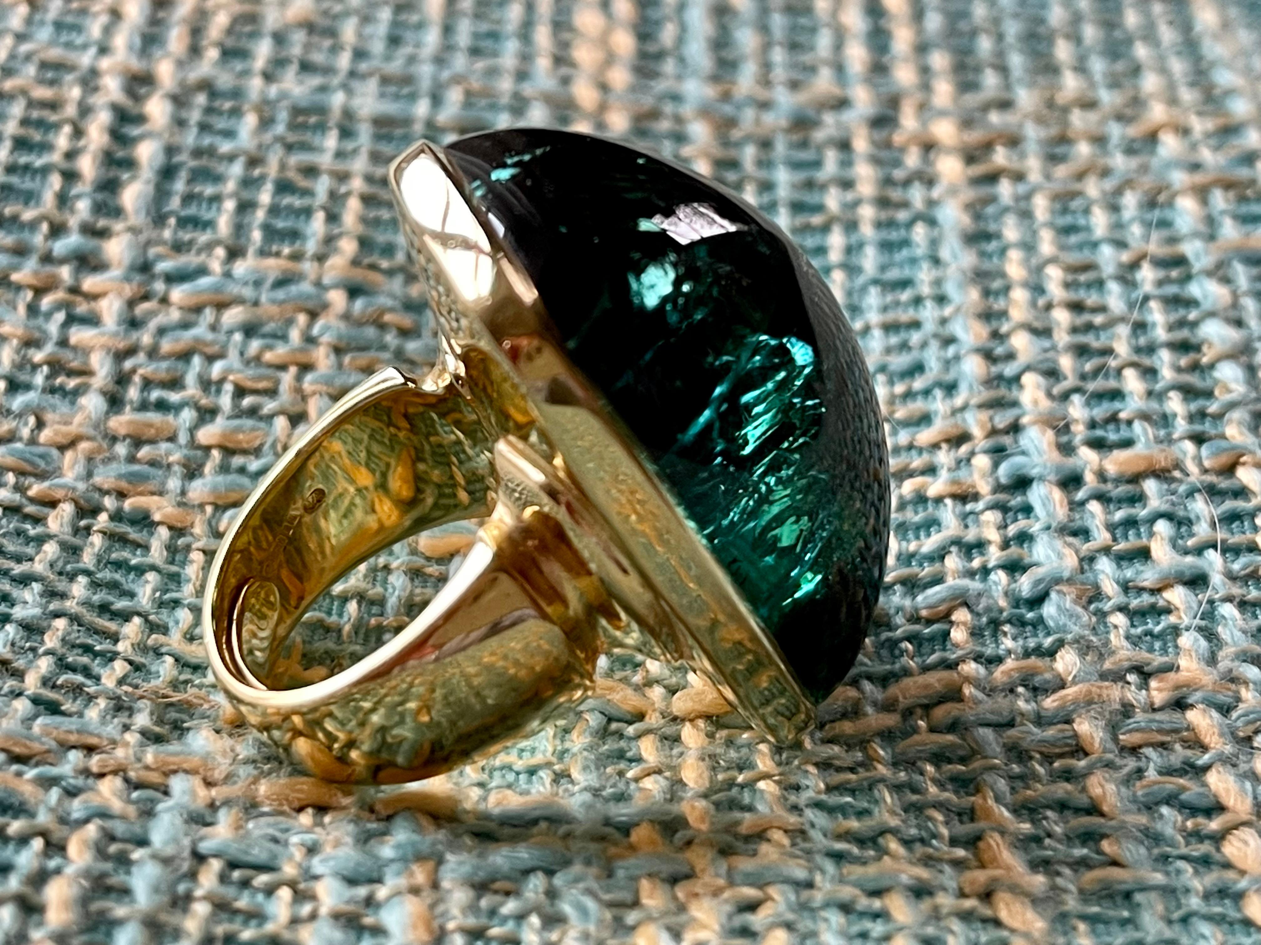 18 K Yellow Gold Statement Ring Green Torumaline Cabochon by De Vroomen For Sale 1