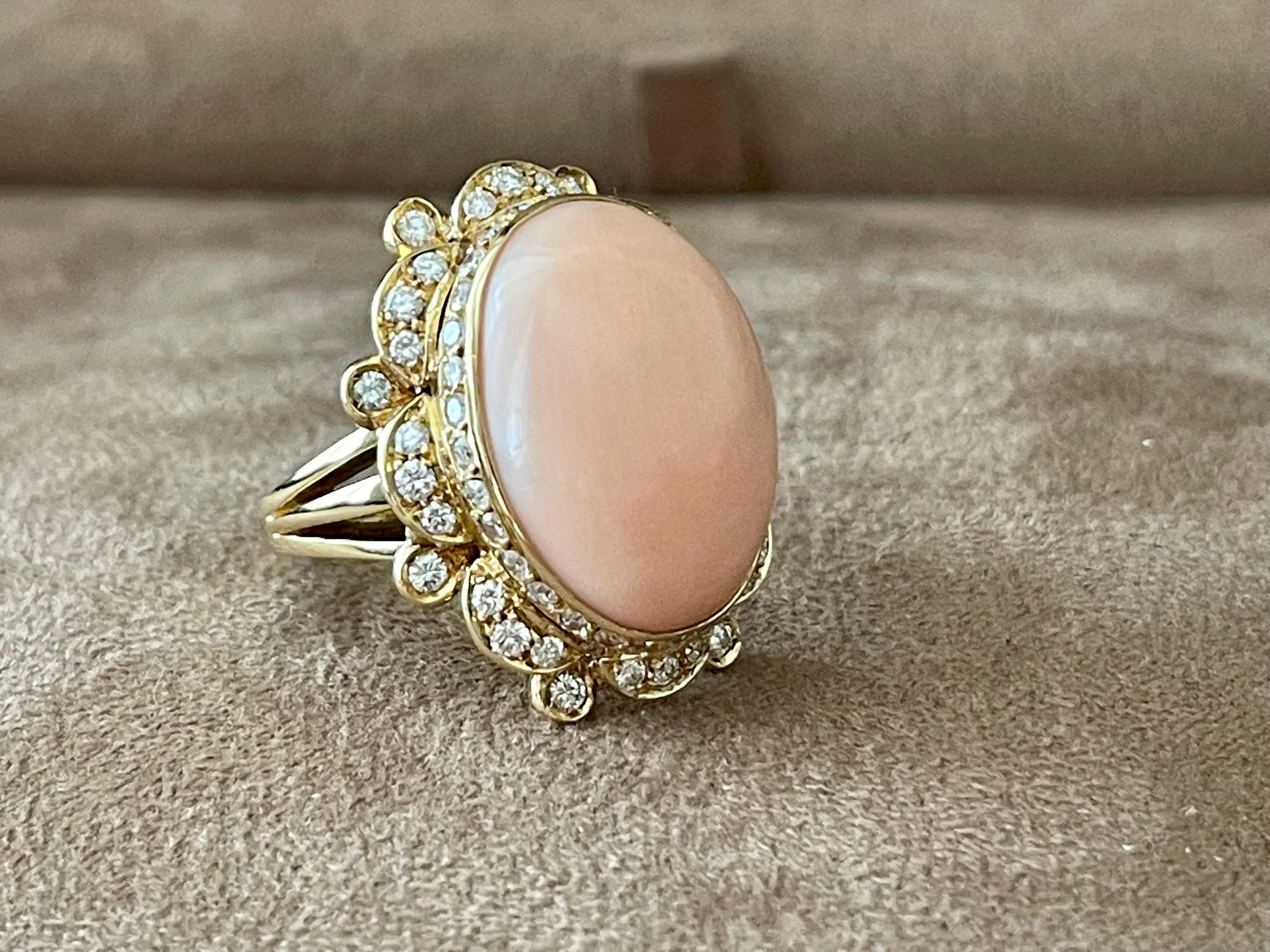 18 K Yellow Gold Vintage Cocktail Ring with Diamonds Angel Skin Coral For Sale 4