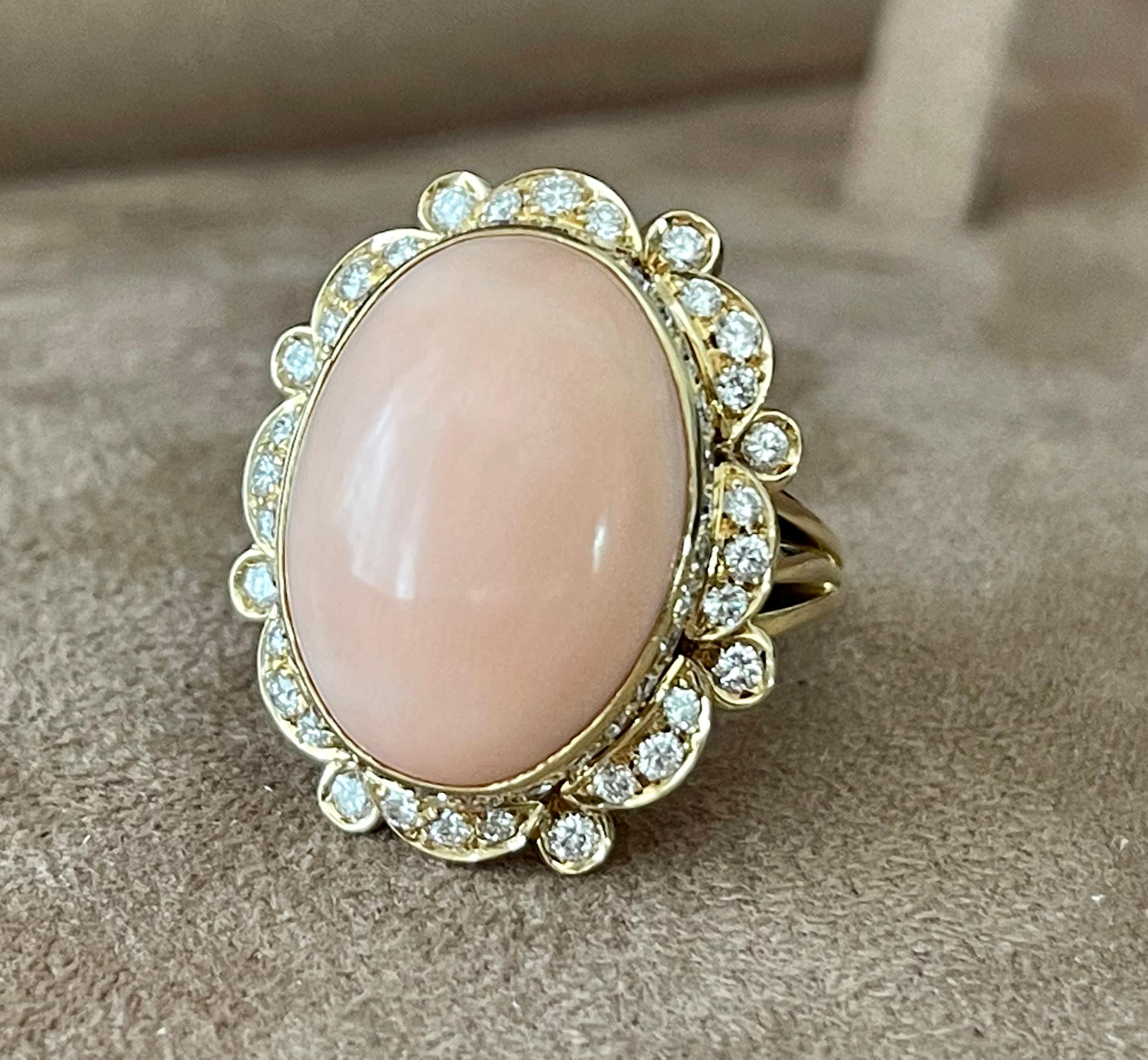 18 K Yellow Gold Vintage Cocktail Ring with Diamonds Angel Skin Coral For Sale 5