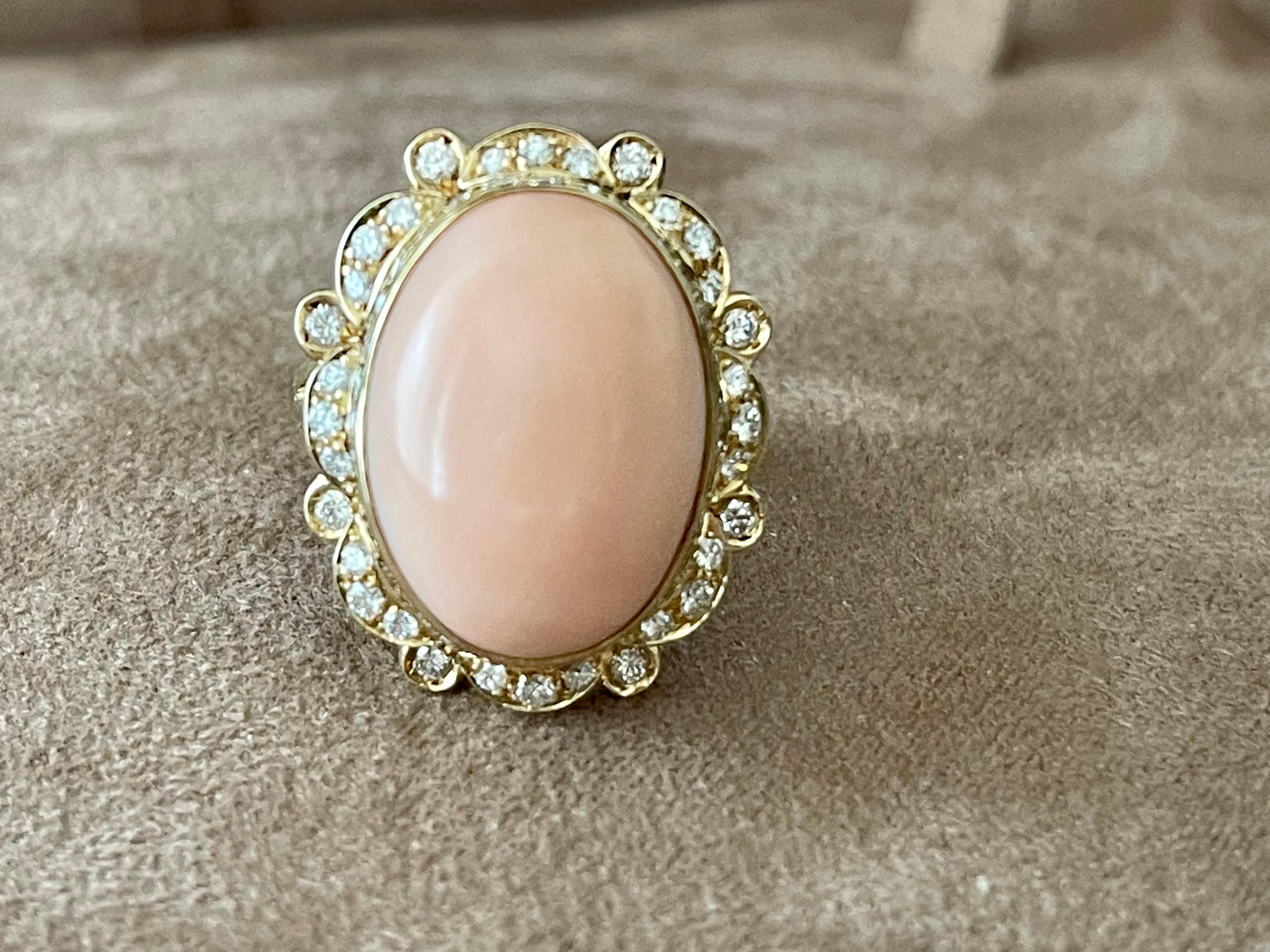 18 K Yellow Gold Vintage Cocktail Ring with Diamonds Angel Skin Coral For Sale 1