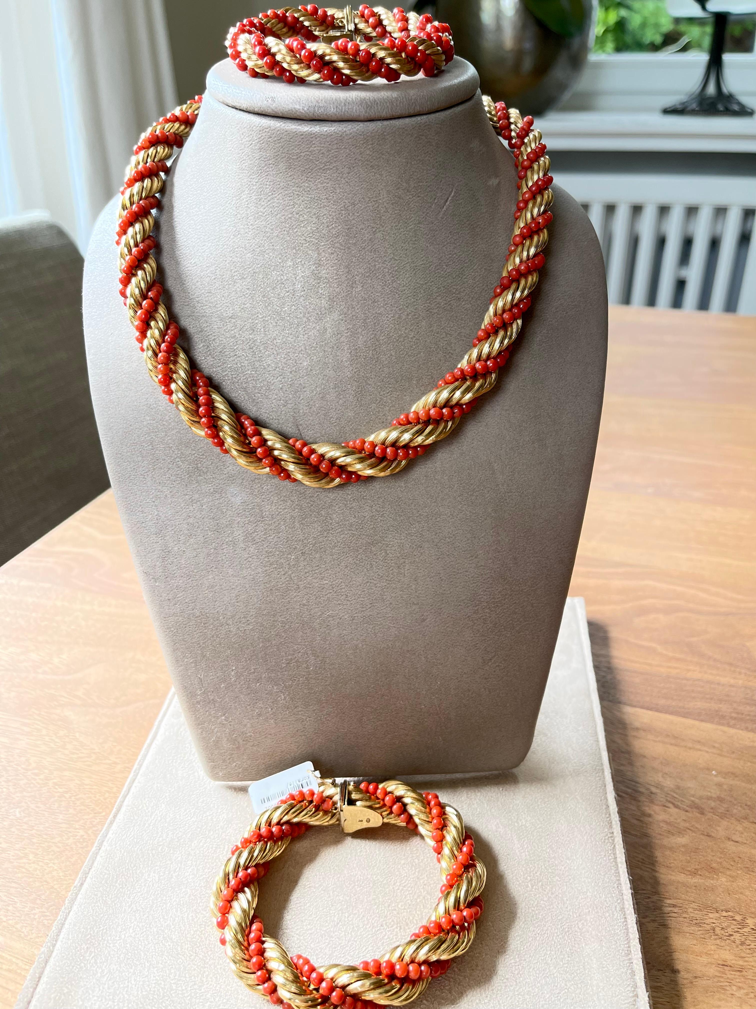 18 K Yellow Gold Vintage Coral Rope Torsade Necklace Bracelet For Sale 4