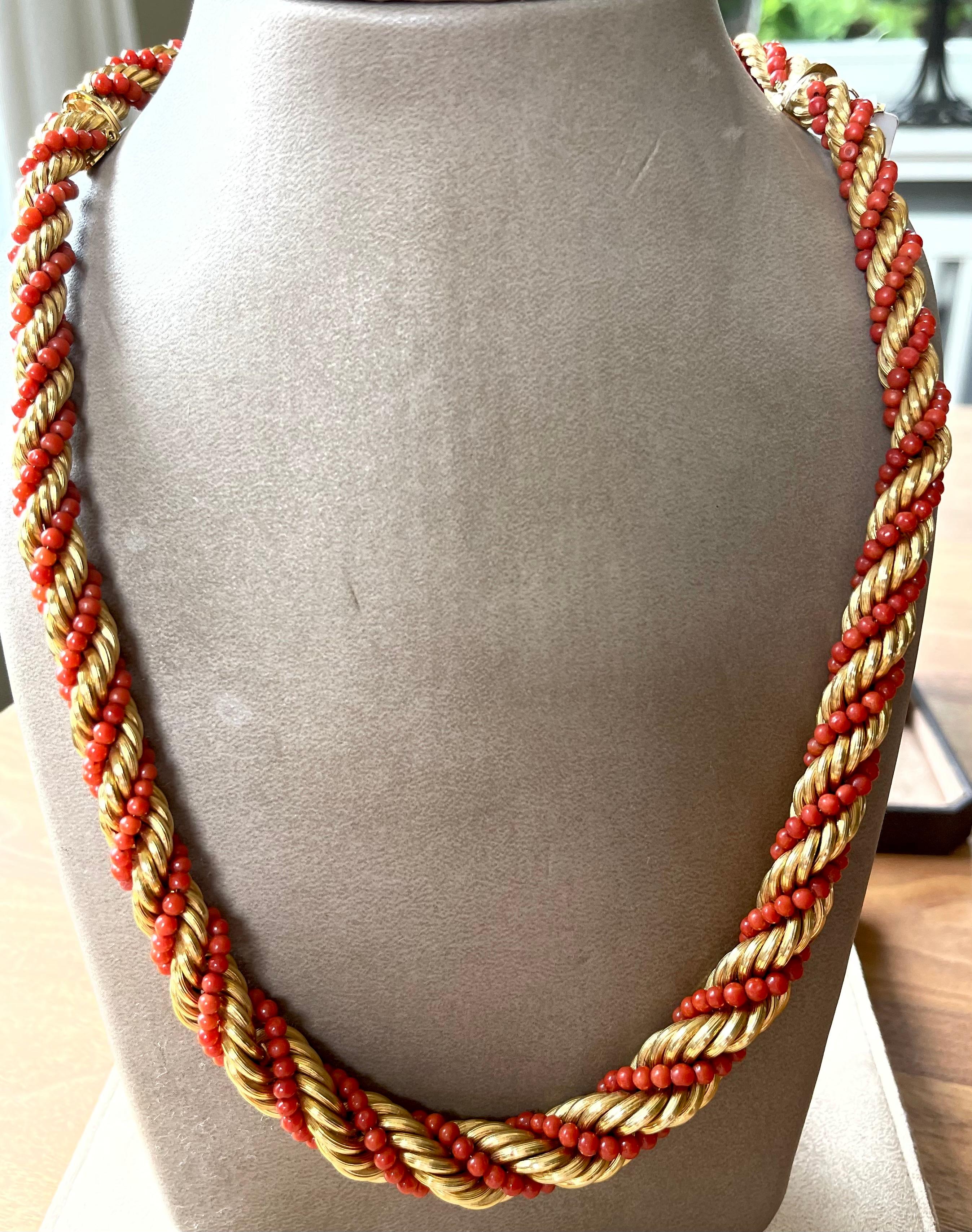 Post-War 18 K Yellow Gold Vintage Coral Rope Torsade Necklace Bracelet For Sale