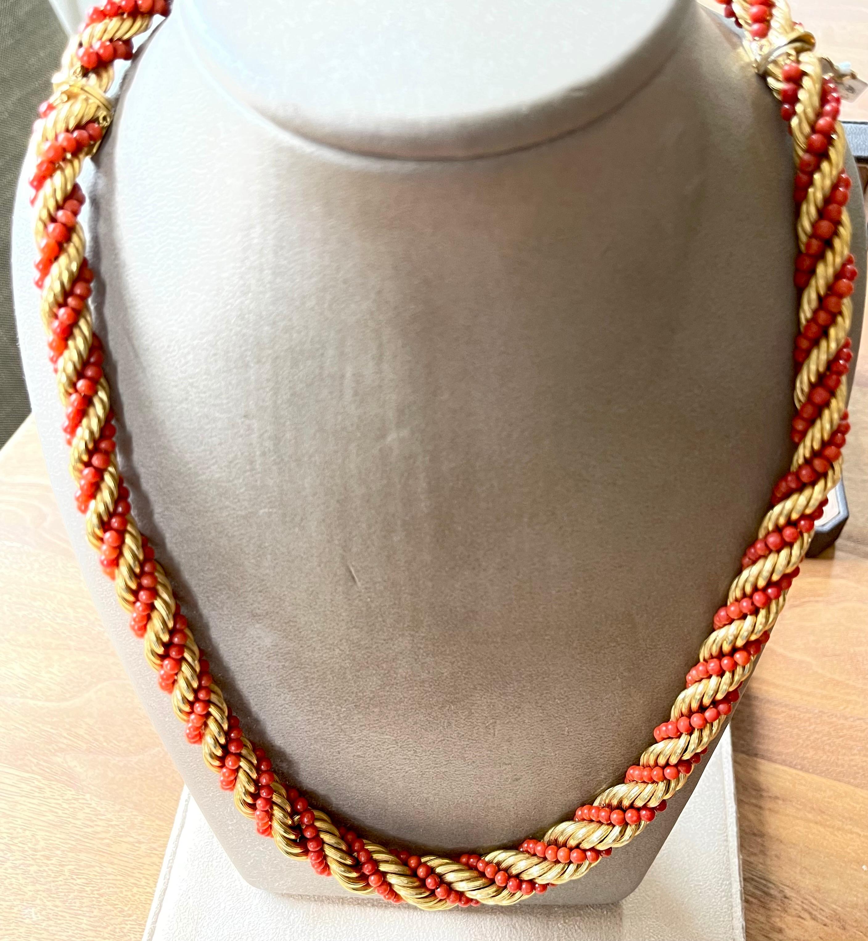 Women's 18 K Yellow Gold Vintage Coral Rope Torsade Necklace Bracelet For Sale