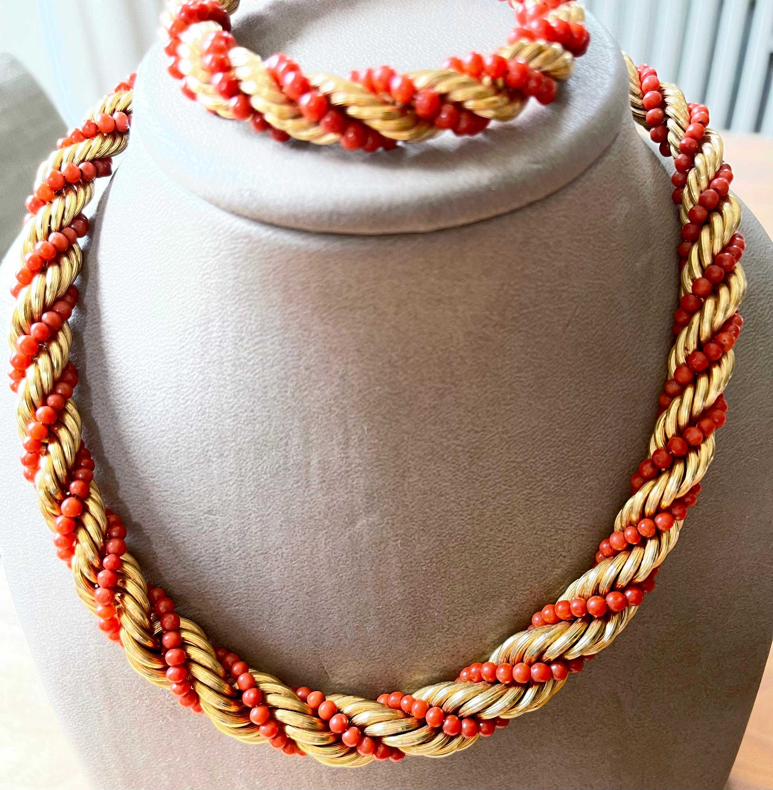 18 K Yellow Gold Vintage Coral Rope Torsade Necklace Bracelet For Sale 2