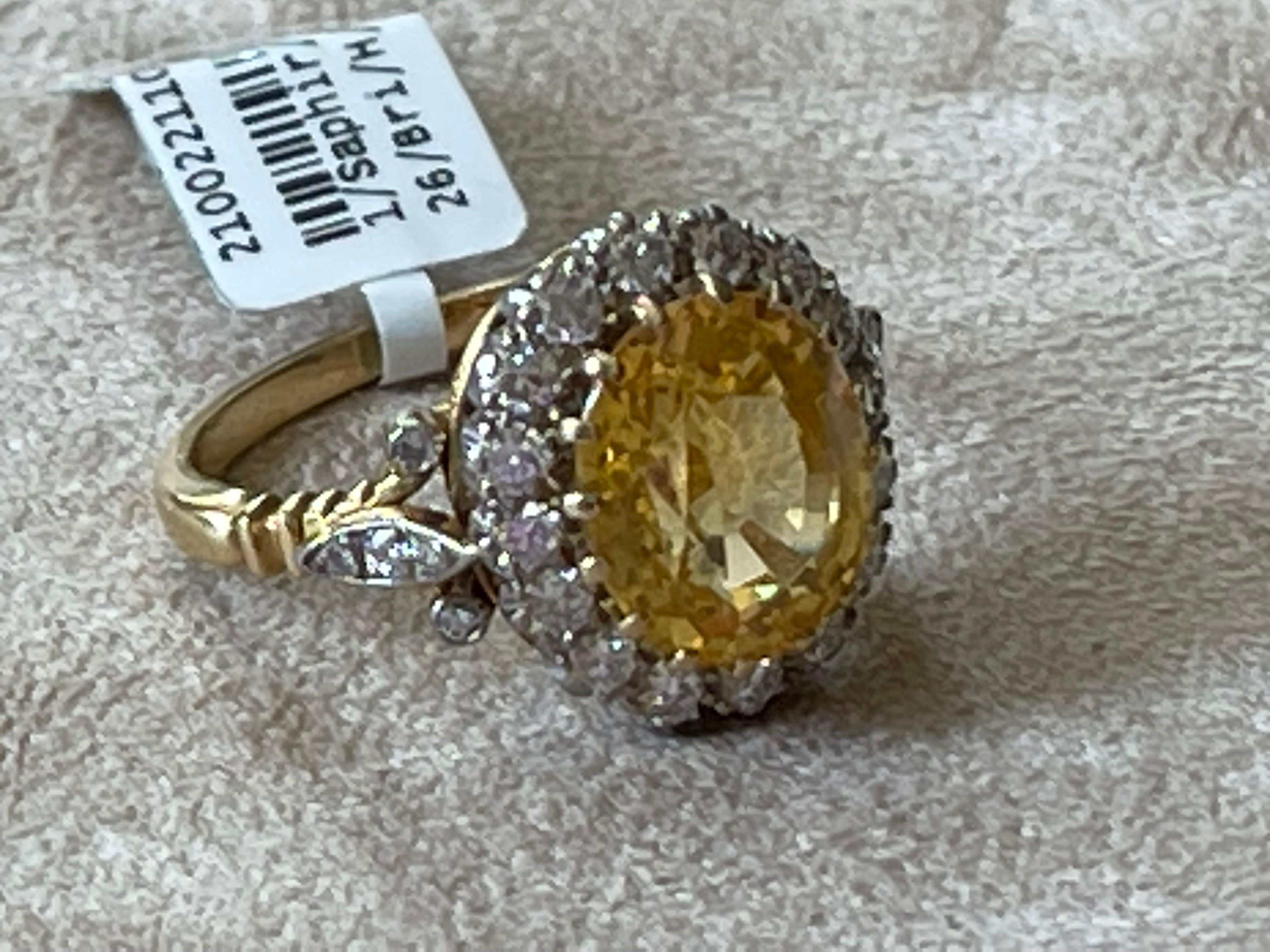 Women's or Men's 18 K Yellow Gold Vintage Entourage Ring Yellow Sapphire Diamonds For Sale