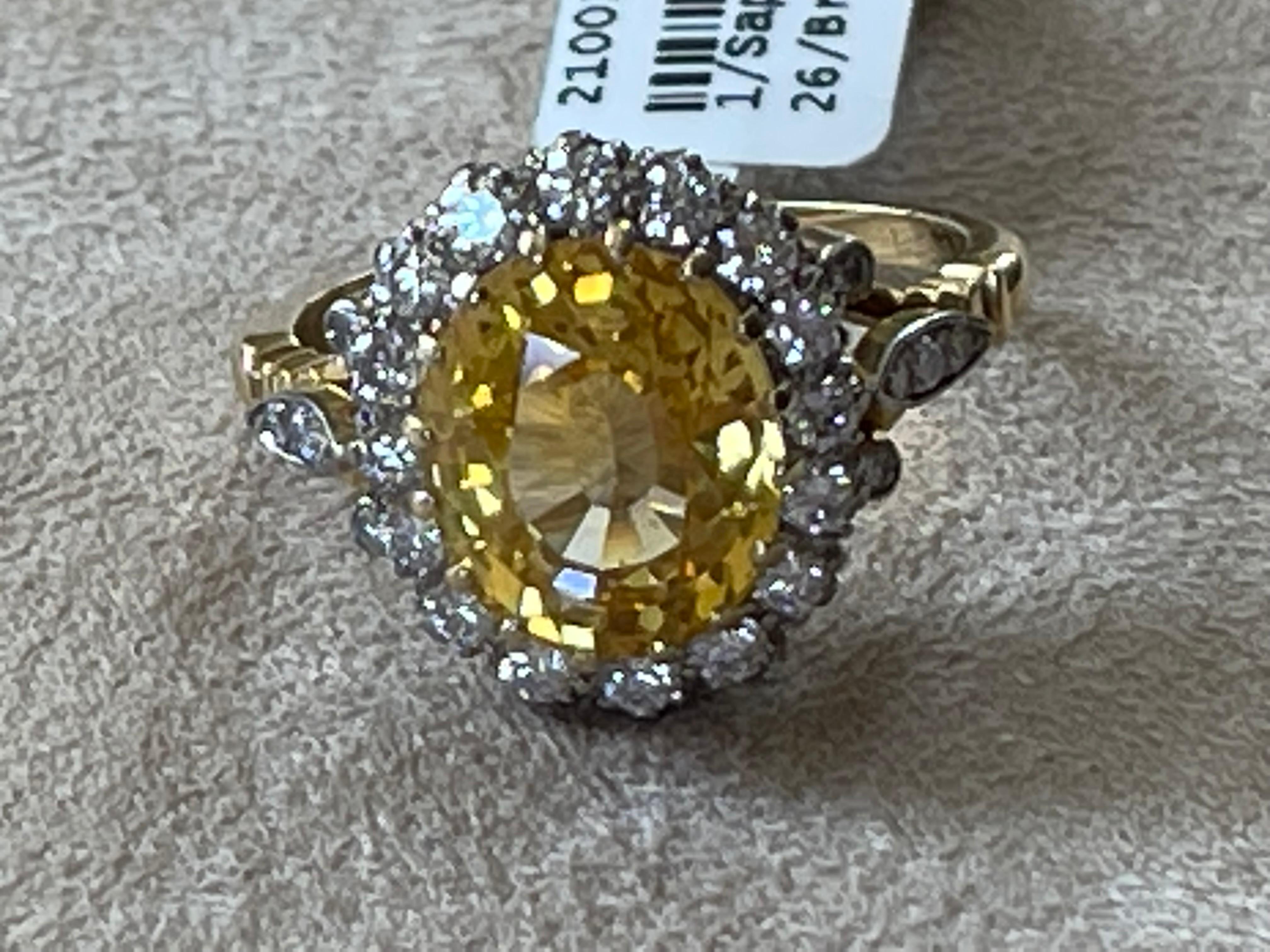 18 K Yellow Gold Vintage Entourage Ring Yellow Sapphire Diamonds For Sale 1