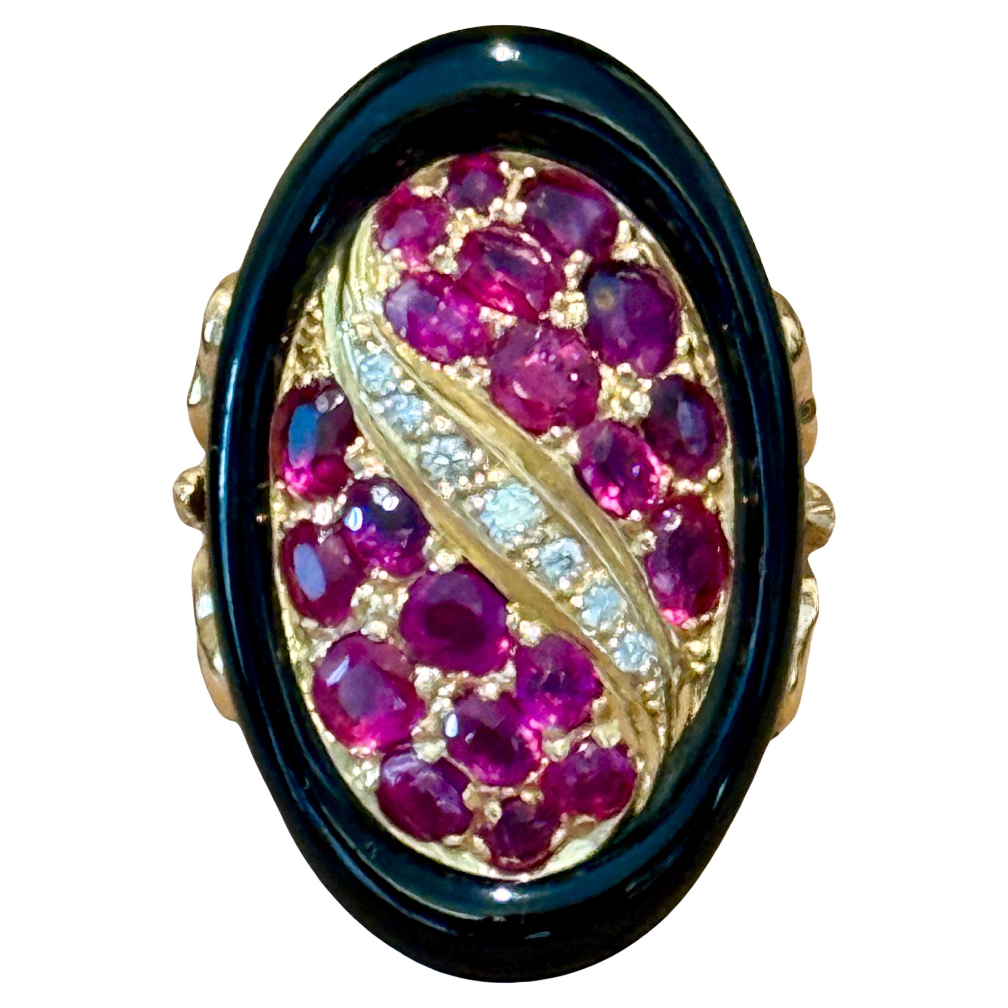 Anello vintage in oro giallo 18 K. con onice, rubino e diamante in vendita