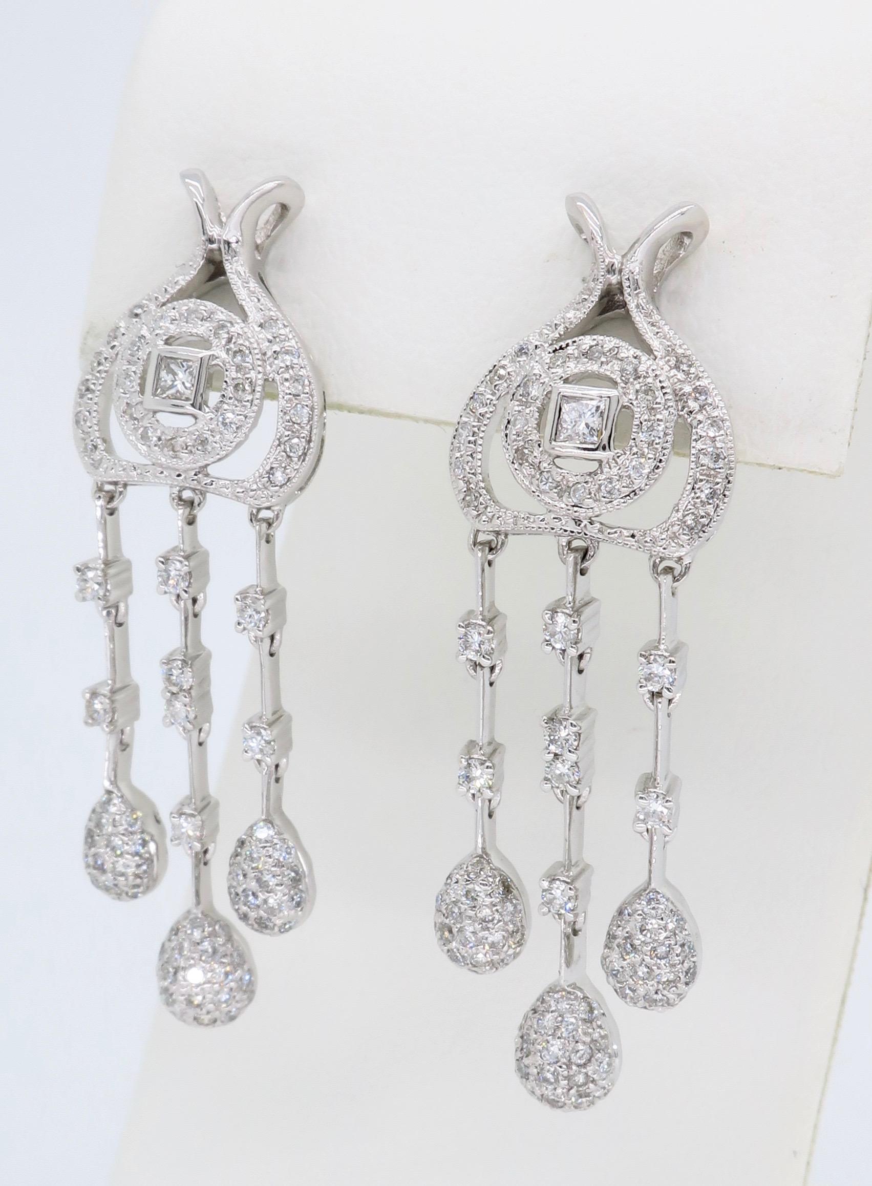 Women's or Men's 18 Karat 1.07 Carat Diamond Chandelier Earrings