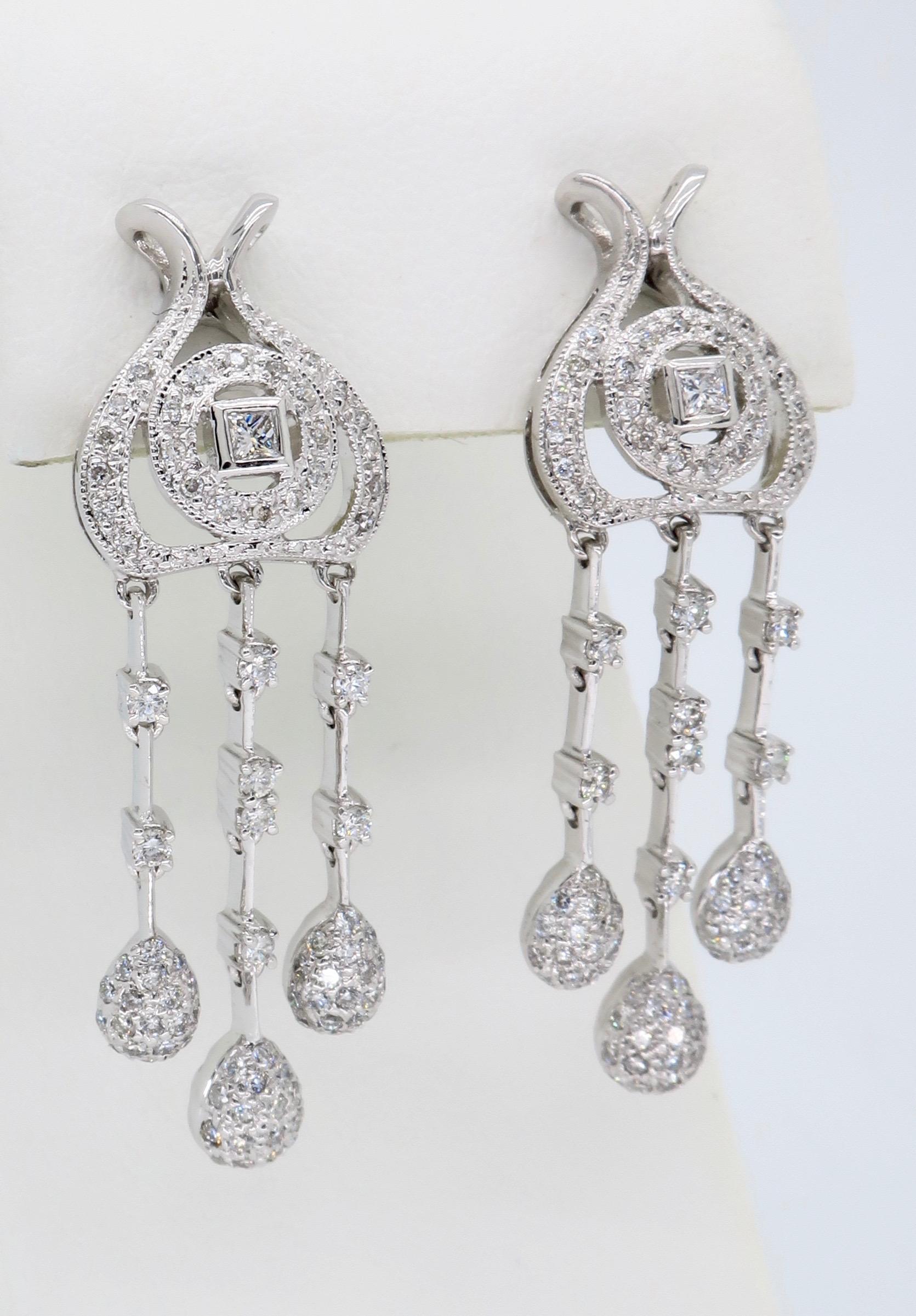 18 Karat 1.07 Carat Diamond Chandelier Earrings 1