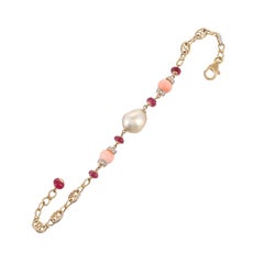 18 Karat 10.83 Carat South Sea Baroque Coral Ruby Diamond Links Gold Bracelet