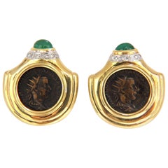 18 Karat 1.80 Carat Natural Emerald Diamond Coin Clip Earrings Byzantine Deco