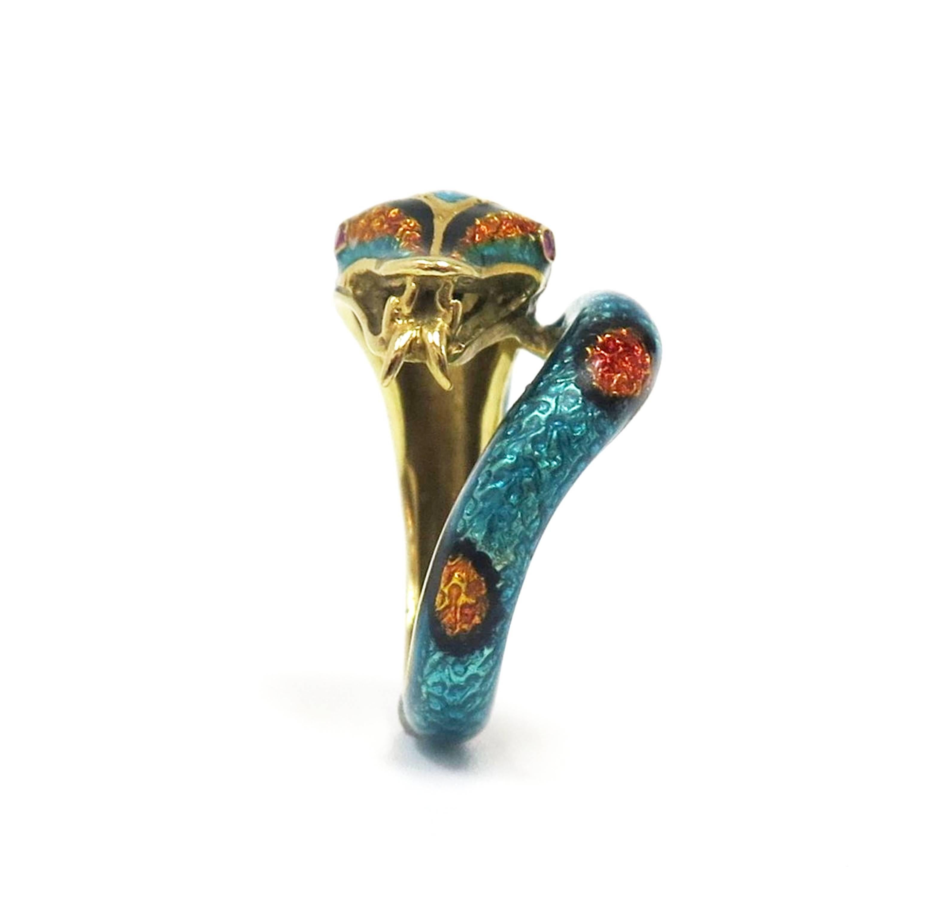 Round Cut 18 Karat 1960s Enamel Snake Ring with Ruby Eyes For Sale
