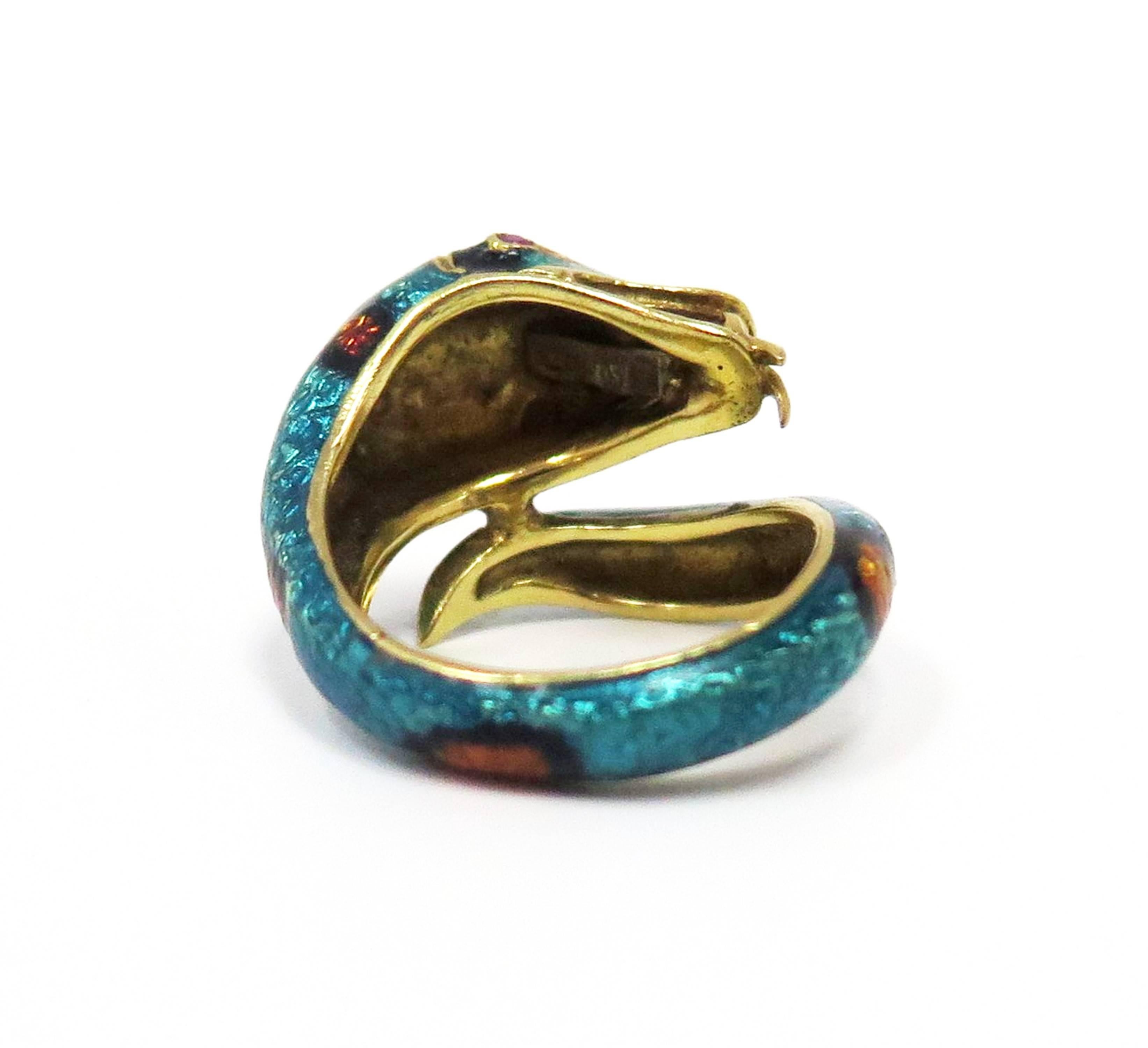18 Karat 1960s Enamel Snake Ring with Ruby Eyes For Sale 1