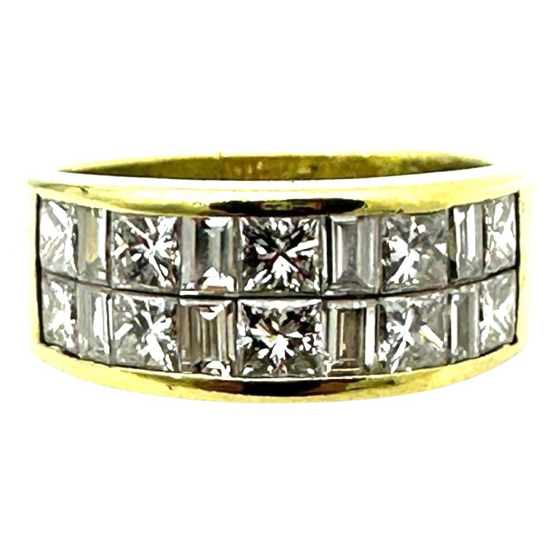 18 karat 2.50 carat two-row princess diamond band VS quality