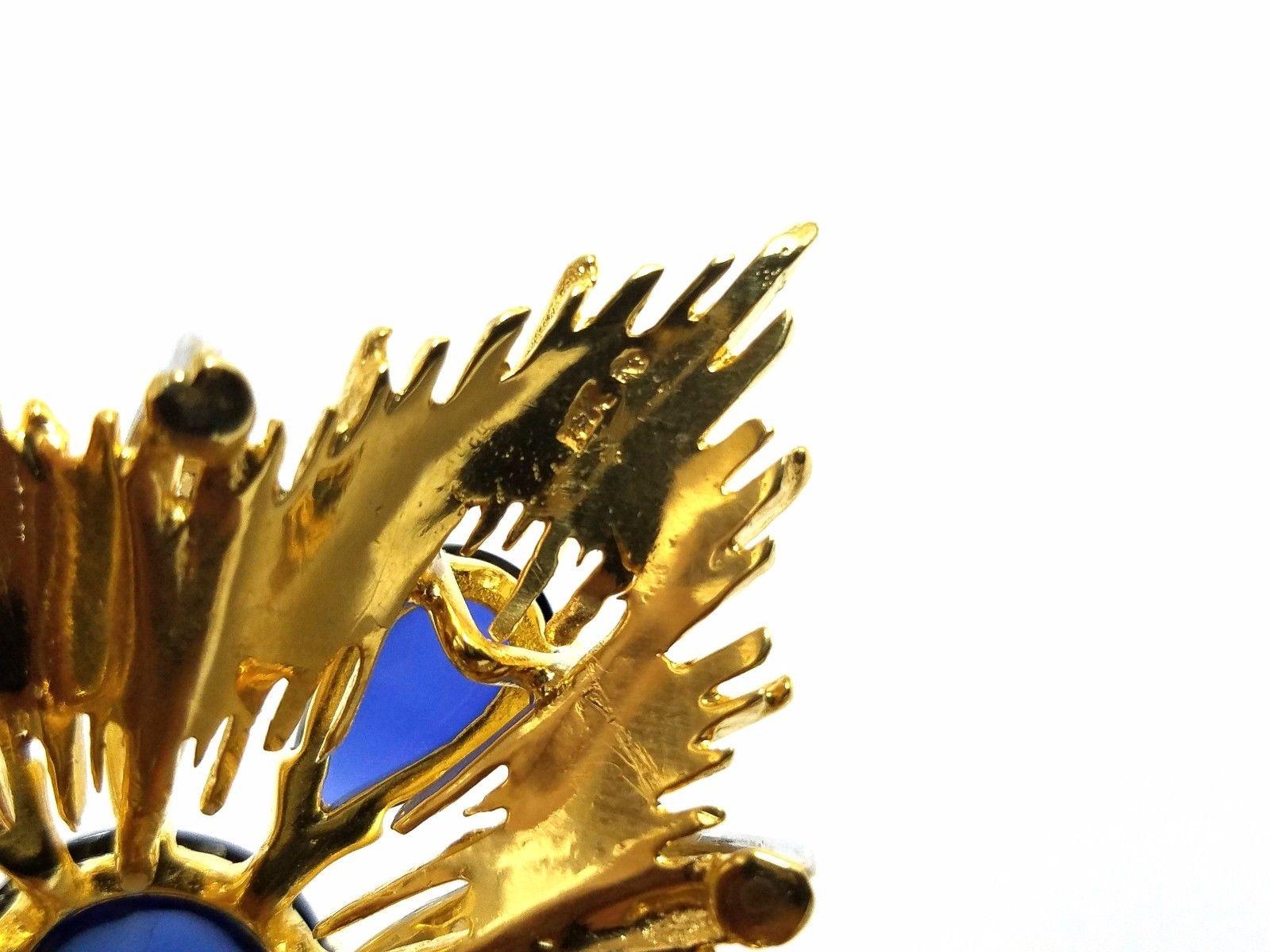 Women's or Men's 18 Karat 40 Carat Royal Medallion Brooch Pin Pendant Pearl Enhancer Ascot Knot For Sale