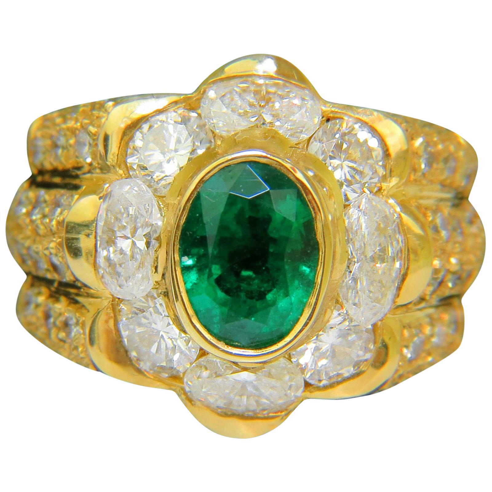 18 Karat 4.00 Carat Natural Emerald Diamond Ring Custom Detail and A+ Cocktail