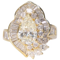 18 Karat 4.34 Carat 'Multi-layered' Diamond Ring