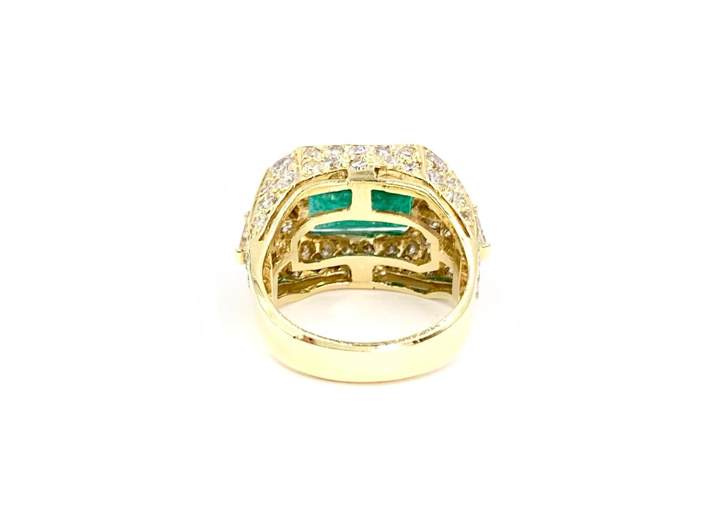 18 Karat 5.87 Carat Emerald and Diamond Cocktail Ring For Sale 1
