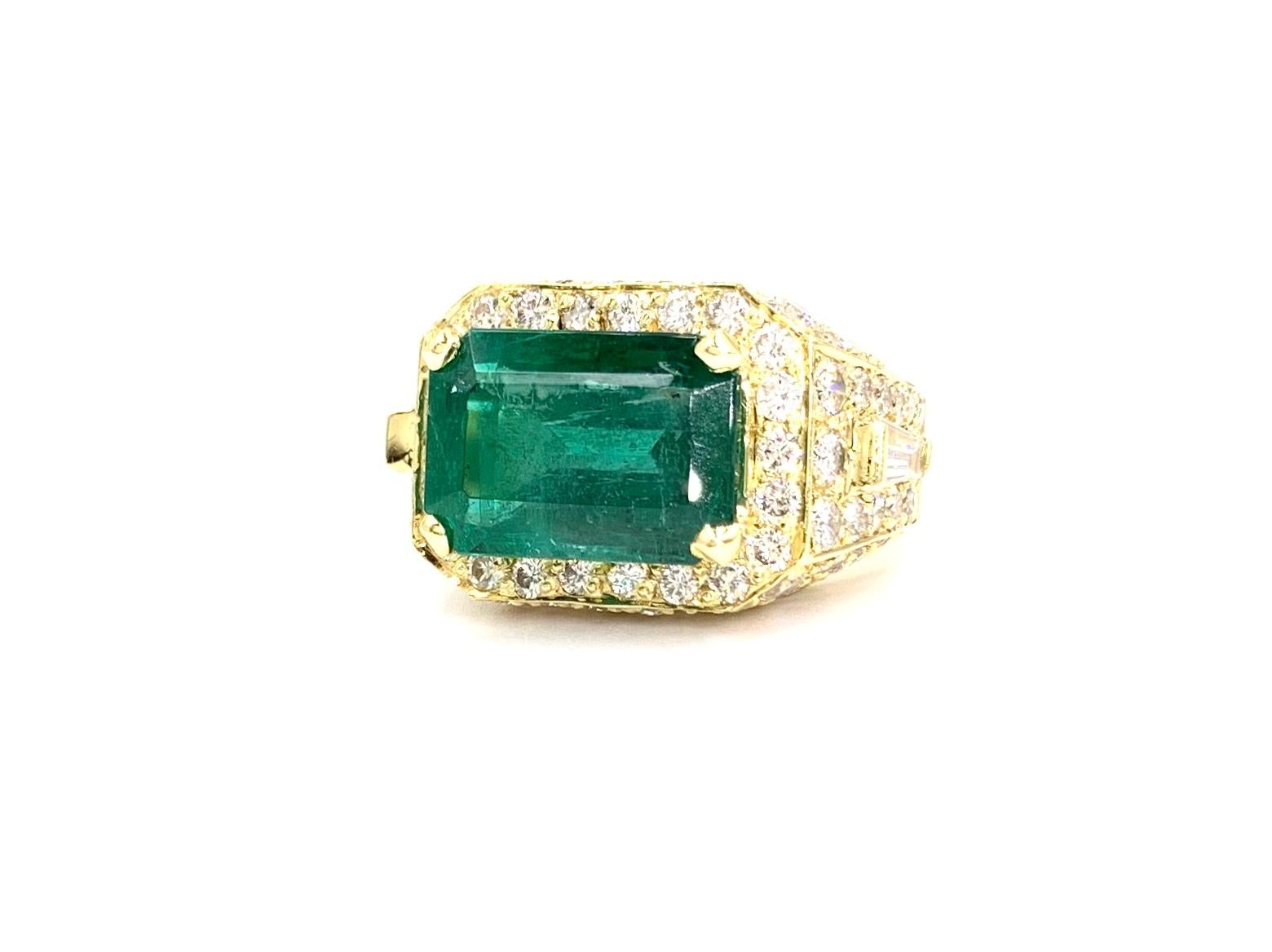 18 Karat 5.87 Carat Emerald and Diamond Cocktail Ring For Sale 6