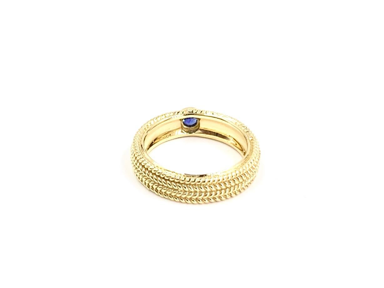 Round Cut 18 Karat Beaded Design Blue Sapphire Ring For Sale