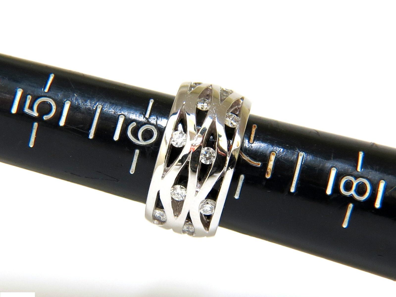 Bracelet large en or 18 carats avec diamants 0,75 carat en forme de vague en 3D Unisexe en vente