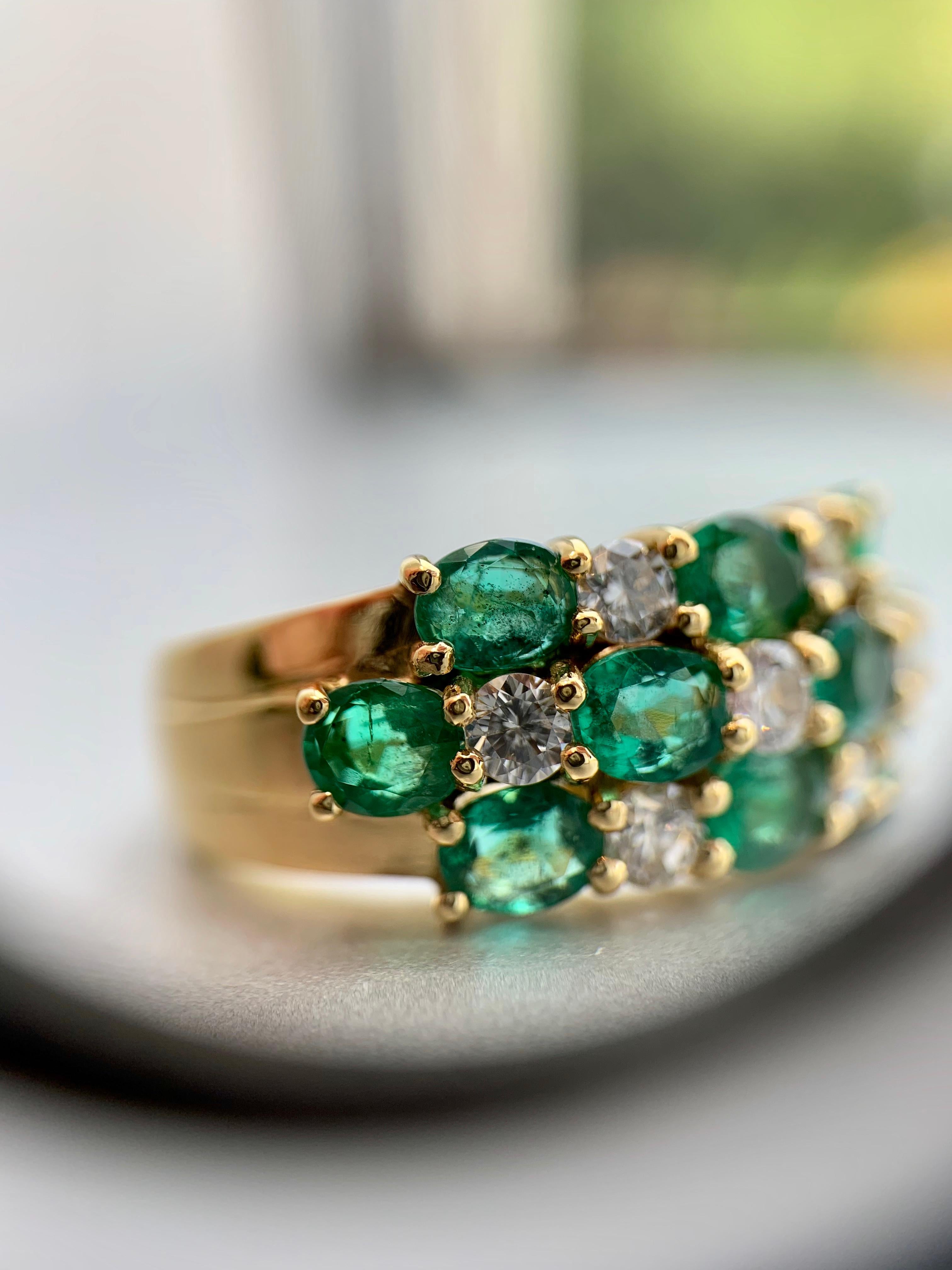 18 Karat Alternating Emerald and Diamond Wide Ring For Sale 6