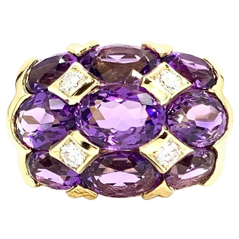 18 Karat Amethyst and Diamond Dome Ring For Sale