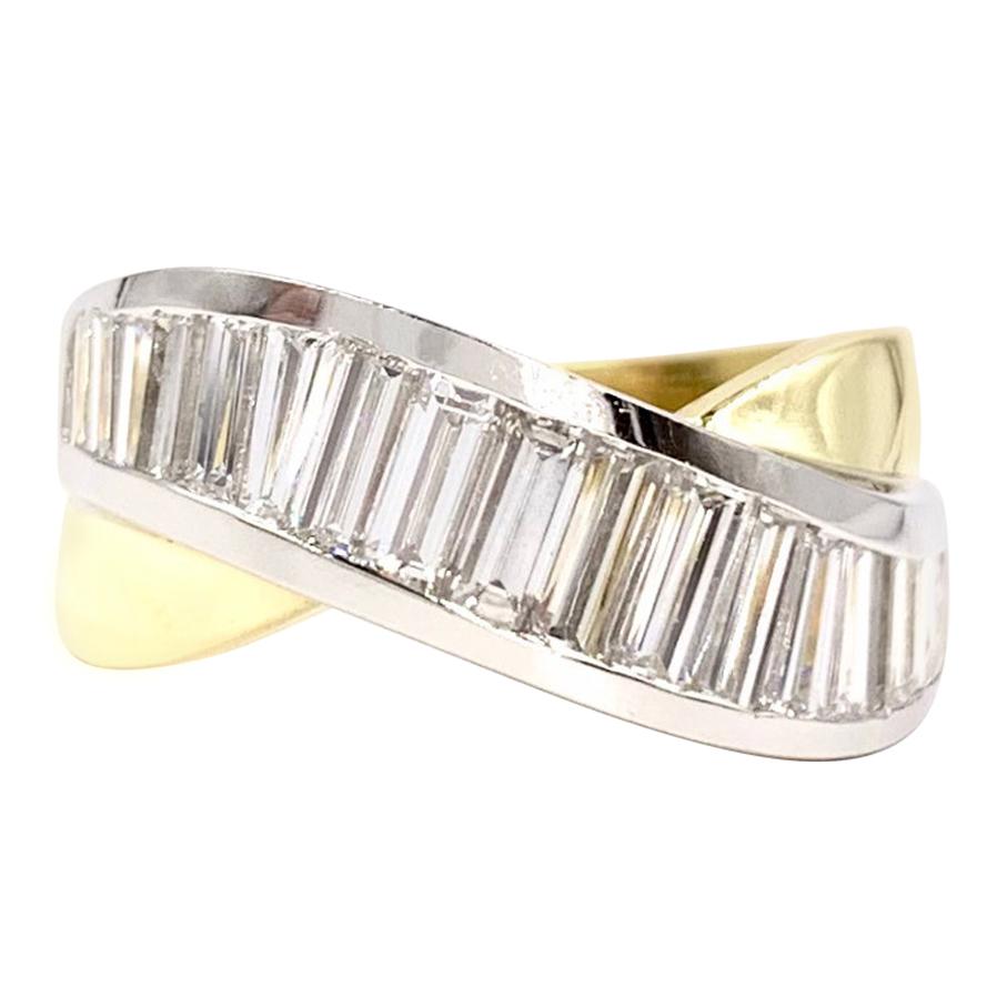18 Karat and Platinum Baguette Diamond Curved Ring For Sale