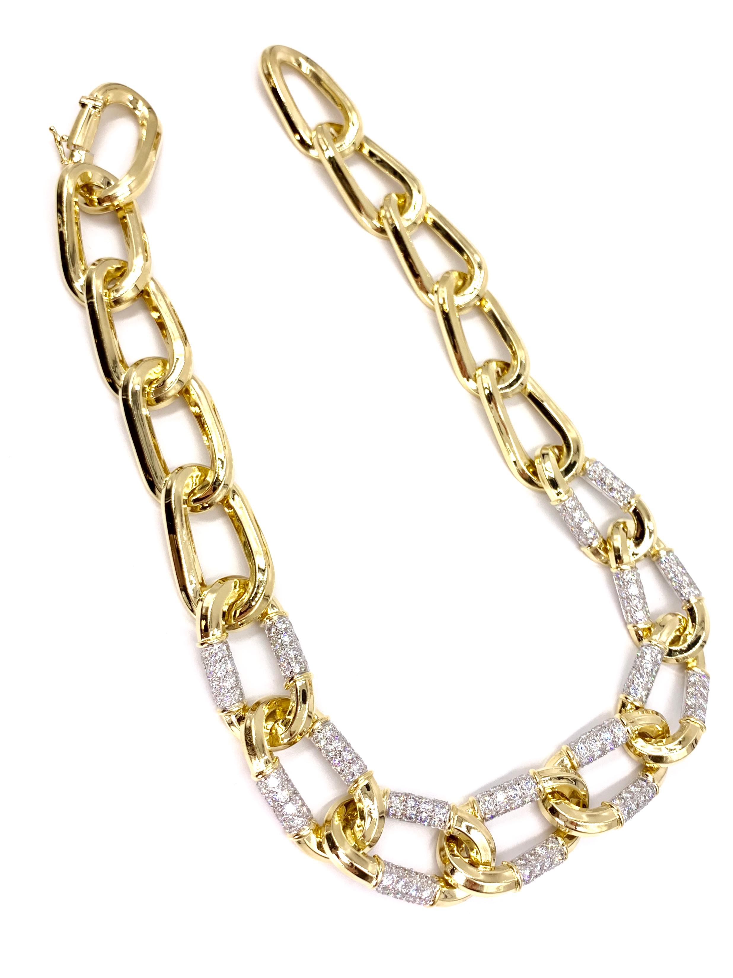 Contemporary 18 Karat and Platinum Charles Turi Large Oval Link Necklace with Diamonds For Sale