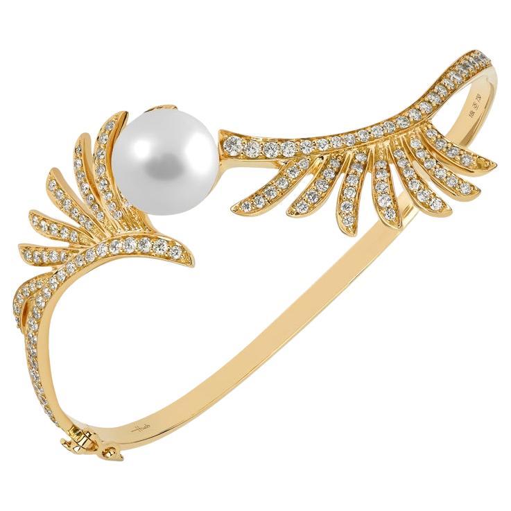 18 Karat Apus Yellow Gold Bracelet/bangle With Vs-Gh Diamonds And White Pearl
