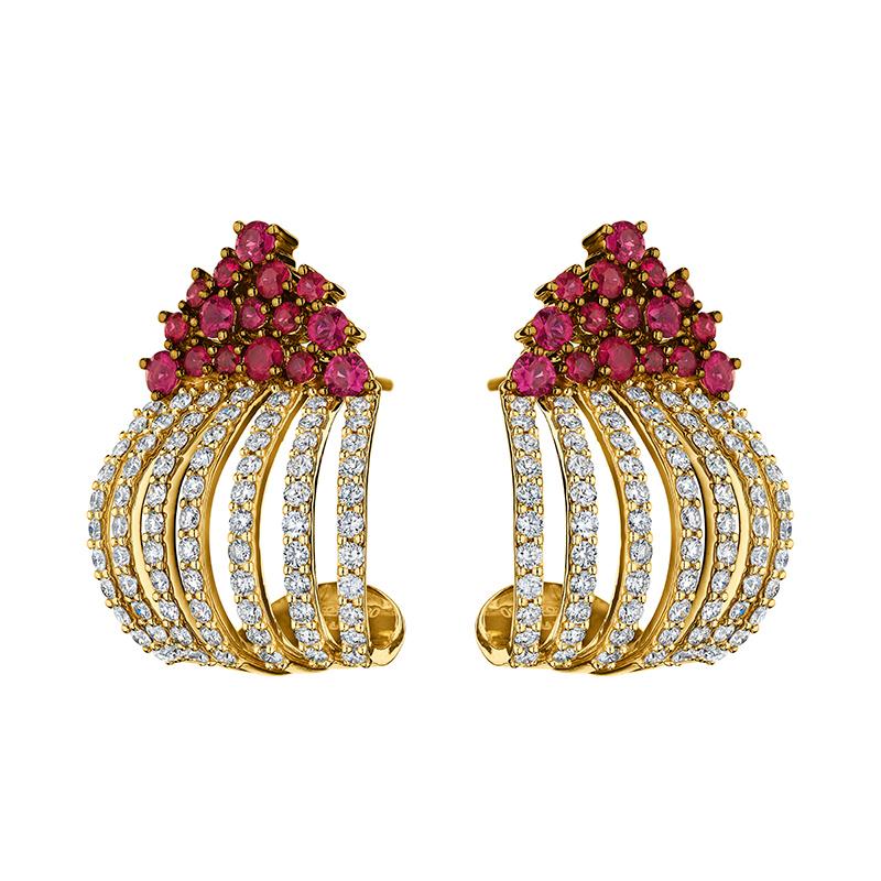 Brilliant Cut 18 Karat Apus Yellow Gold Earring with Vs-Gh Diamonds and Red Ruby For Sale