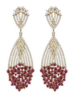 18 Karat Apus Yellow Gold Earring With Vs-Gh Diamonds And Red Ruby