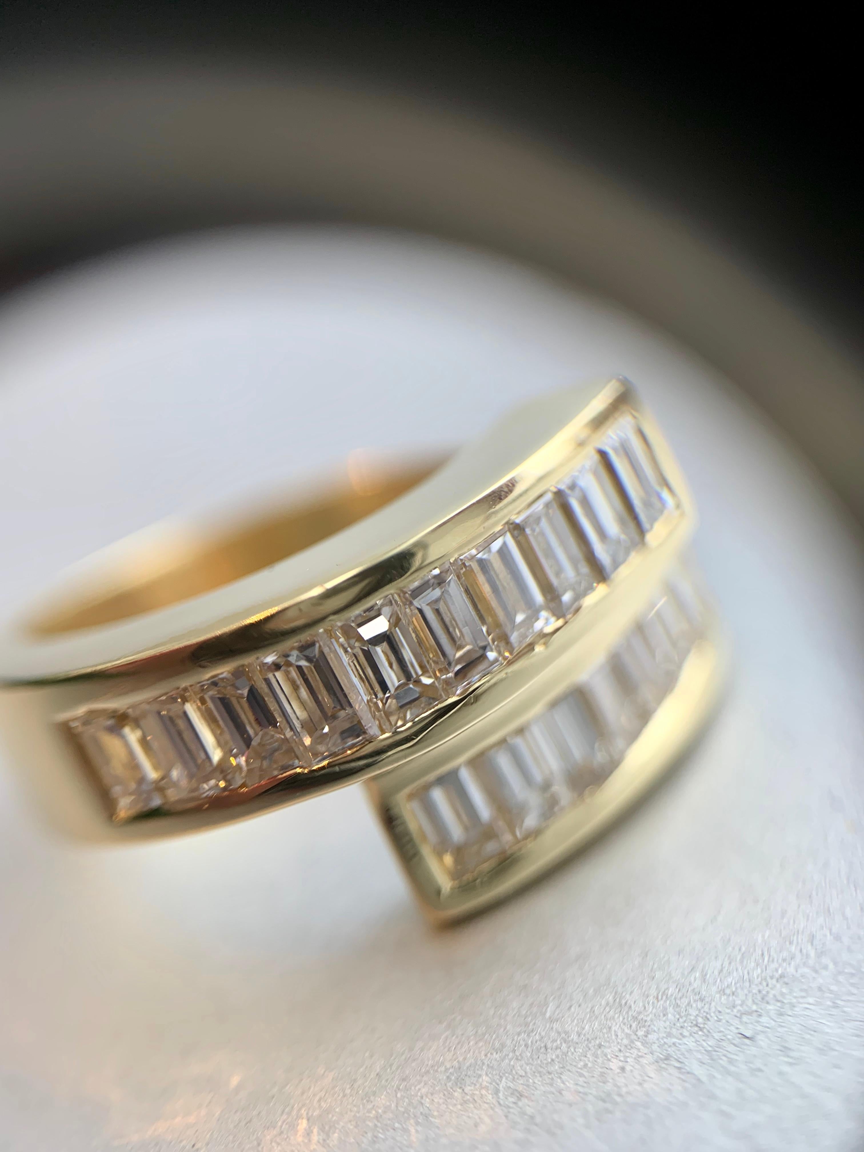 18 Karat Baguette Diamond Bypass Modern Ring For Sale 6