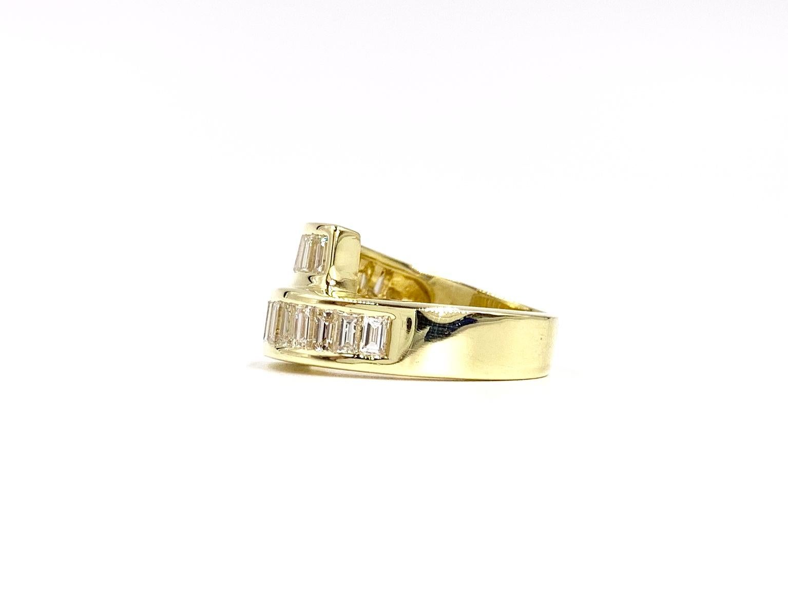 18 Karat Baguette Diamond Bypass Modern Ring In Excellent Condition For Sale In Pikesville, MD