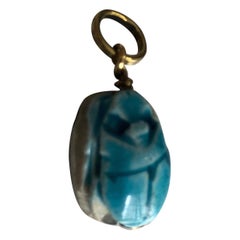 18 Karat Beetle Pendant in Turquoise