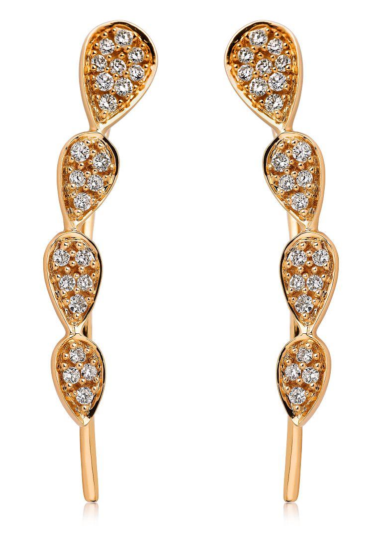 Contemporary 18 Karat Bestow Pink Gold Earring with Vs Gh Diamonds For Sale